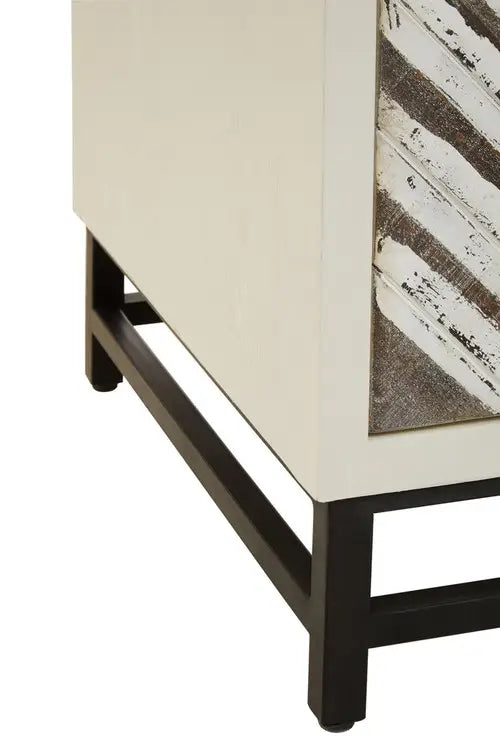 Lombok Wood Pattern door Sideboard