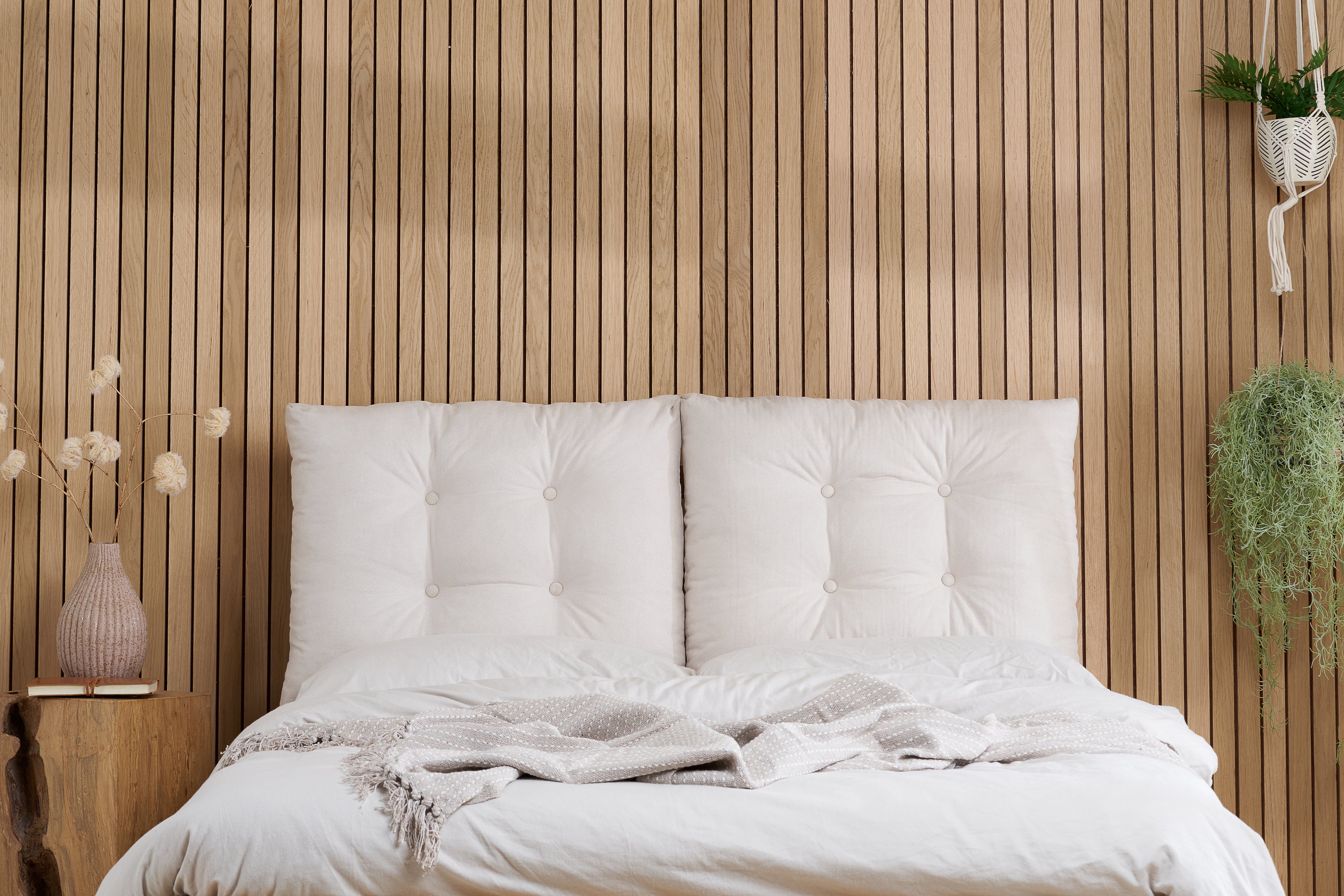 Ander King Bed With Cushion