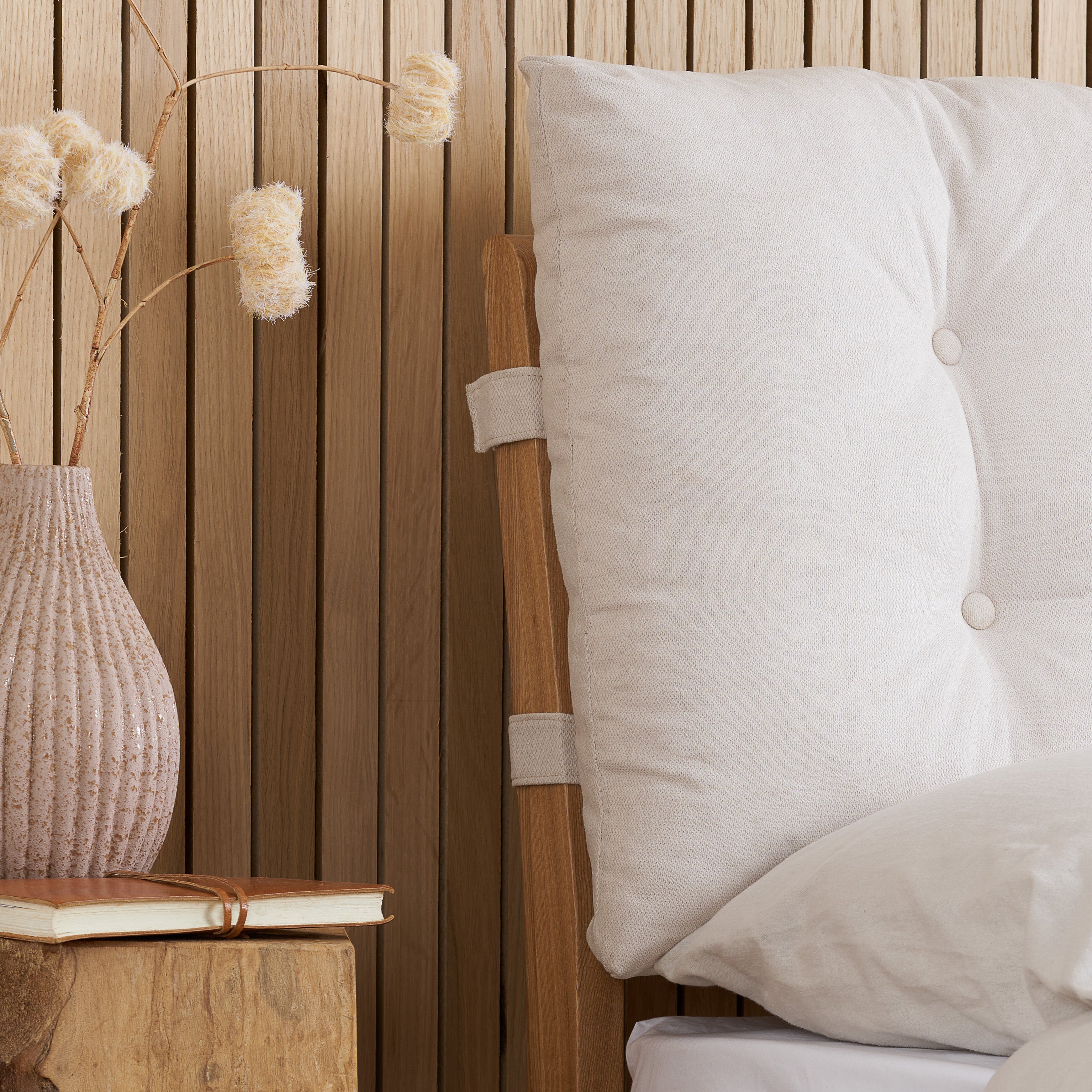 Ander King Bed With Cushion