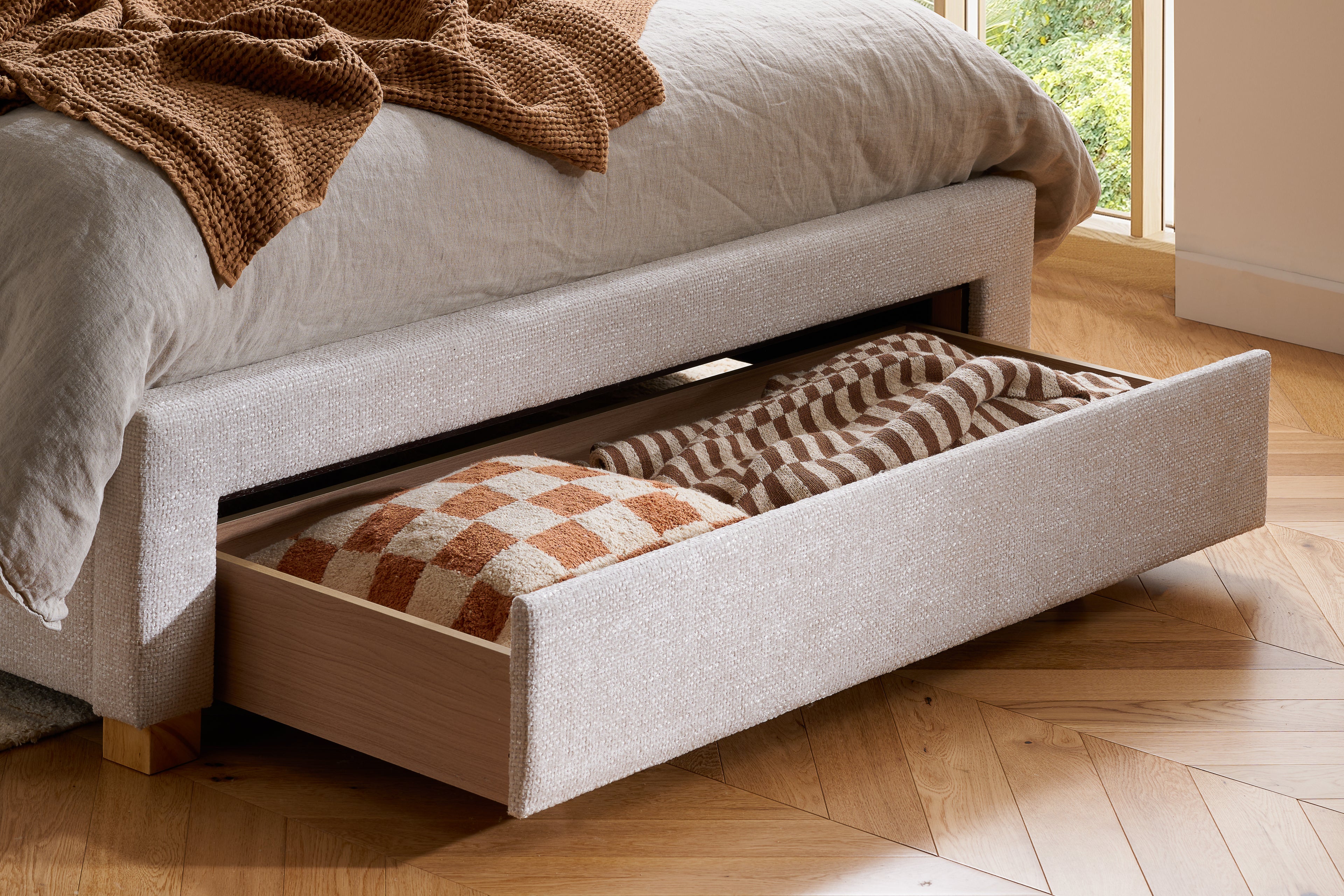 Arabella King Bed