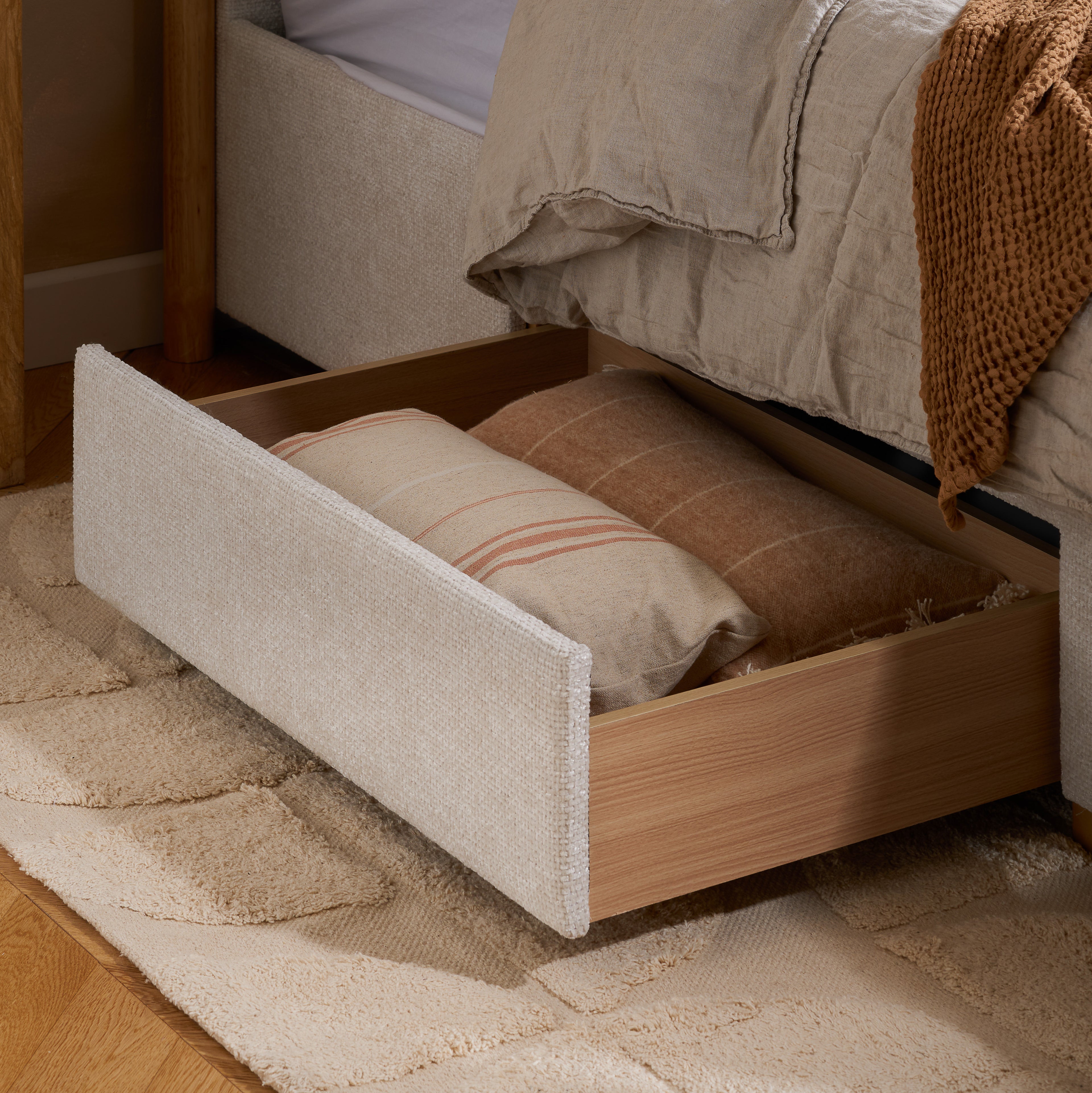 Arabella King Bed