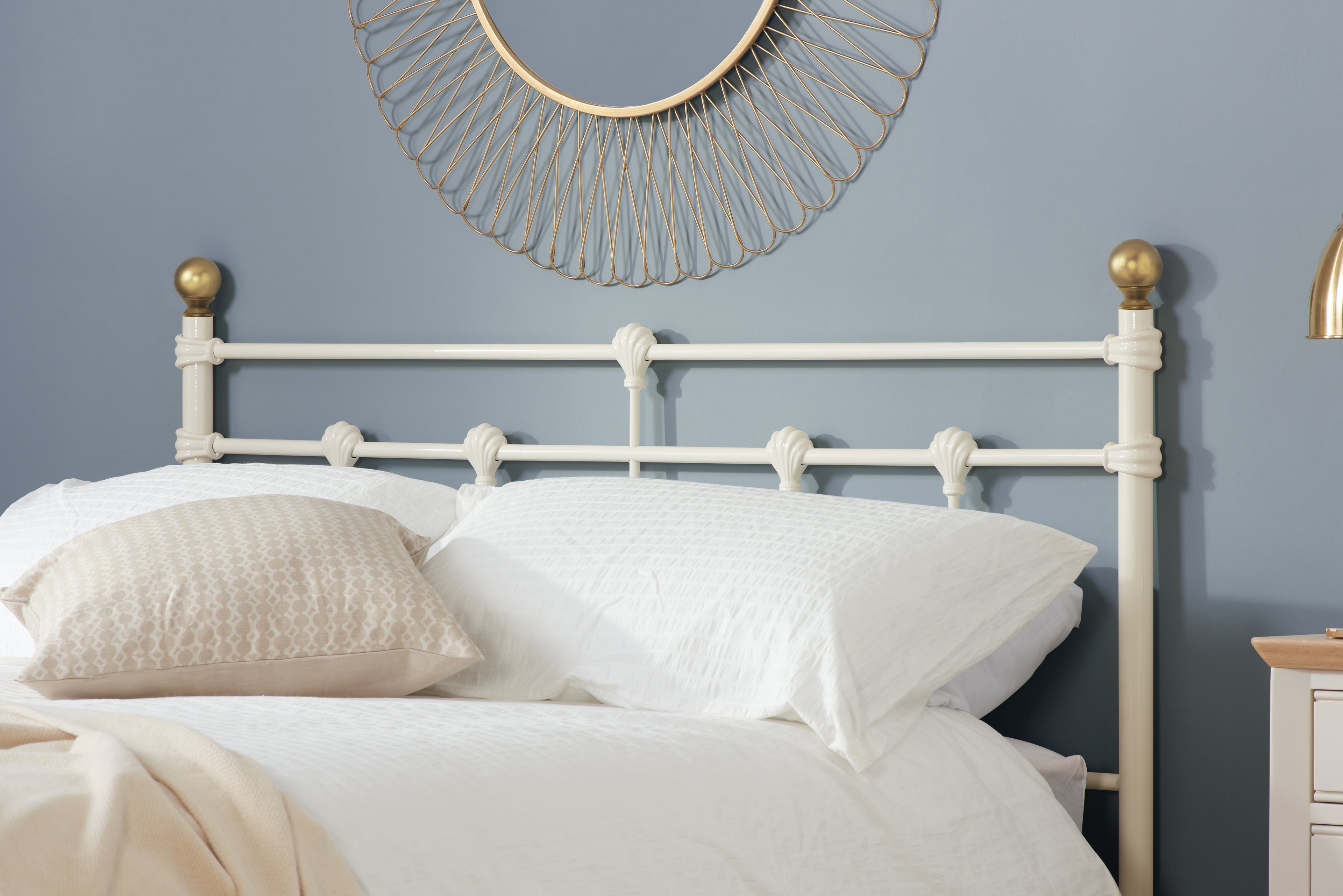 135cm Atlas Bed Cream