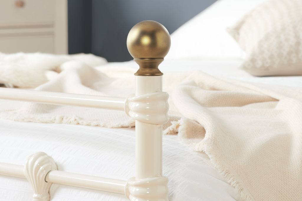 135cm Atlas Bed Cream