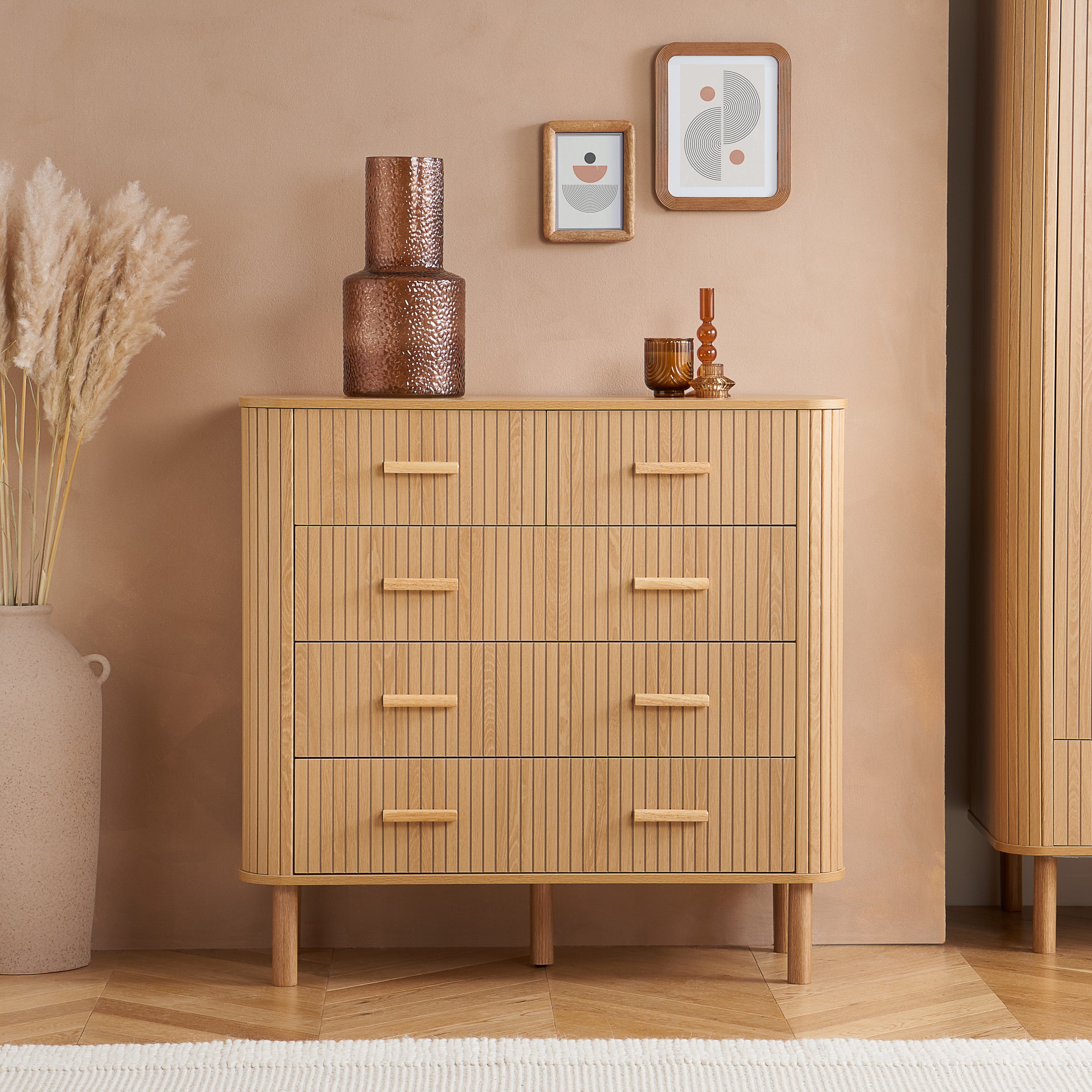 Axel 5 Drawer Fluted Chest