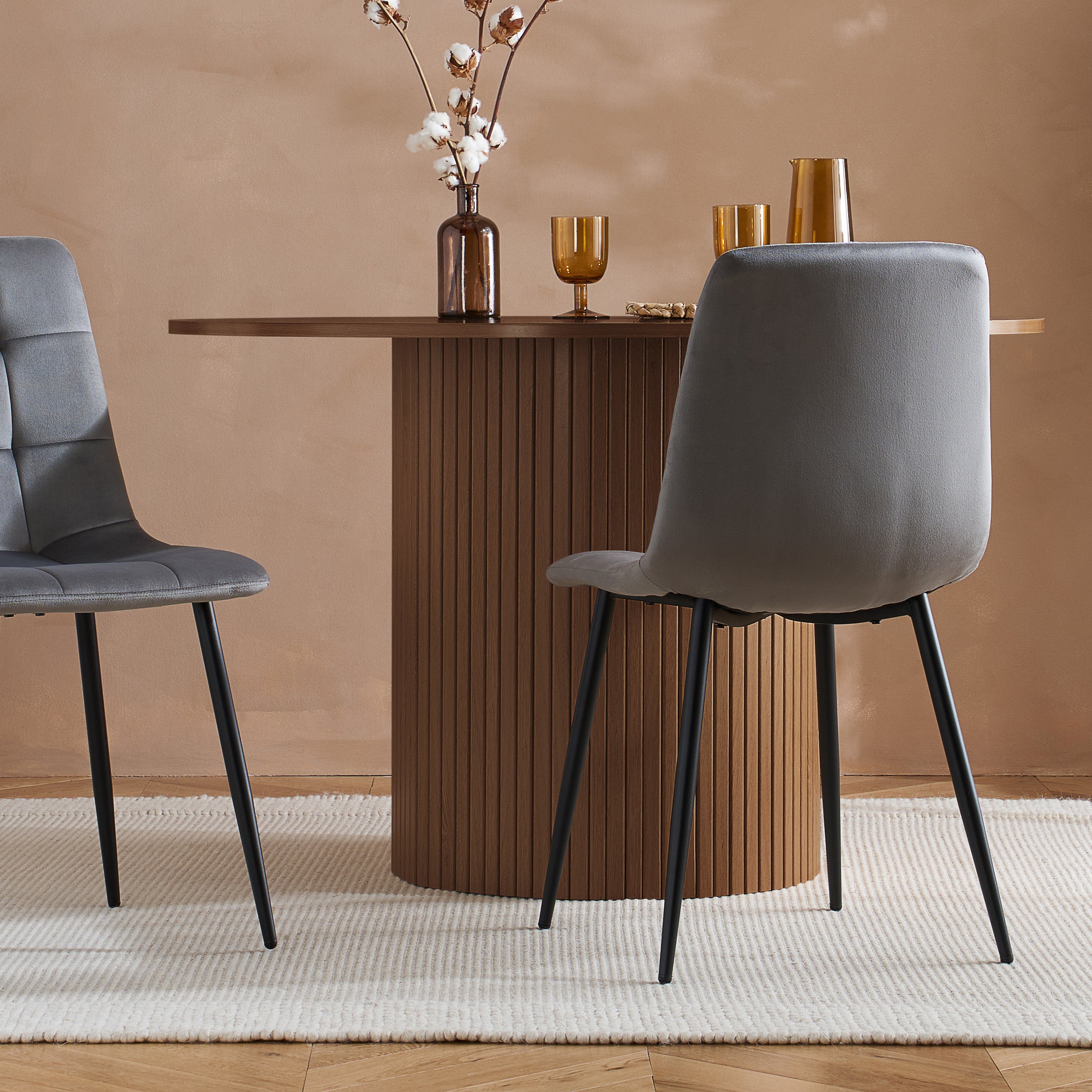 Axel Round Fluted Dining Table