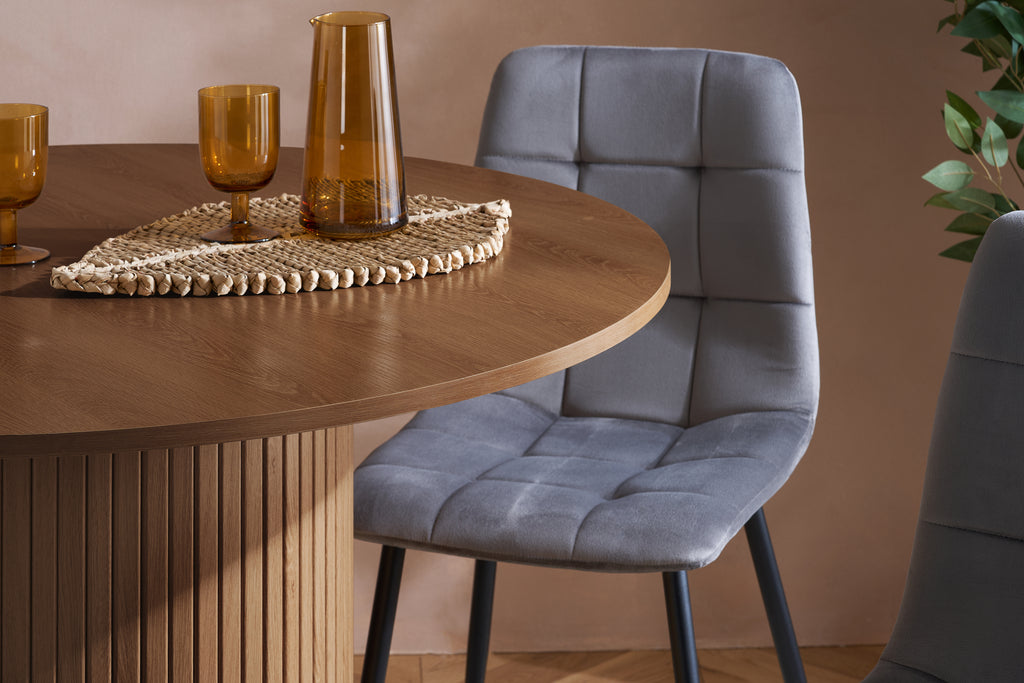 Axel Round Fluted Dining Table