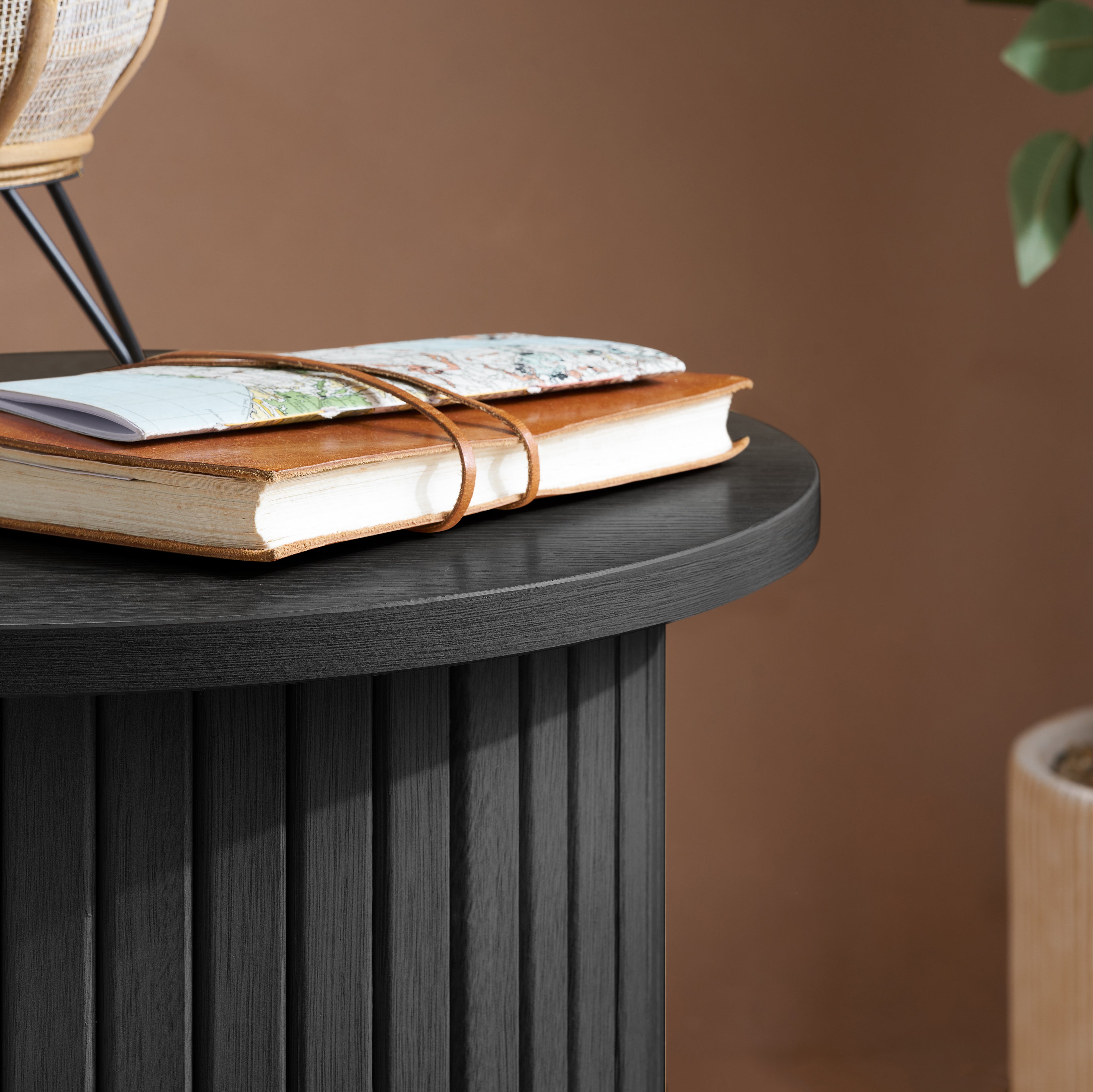 Axel Fluted Side Table