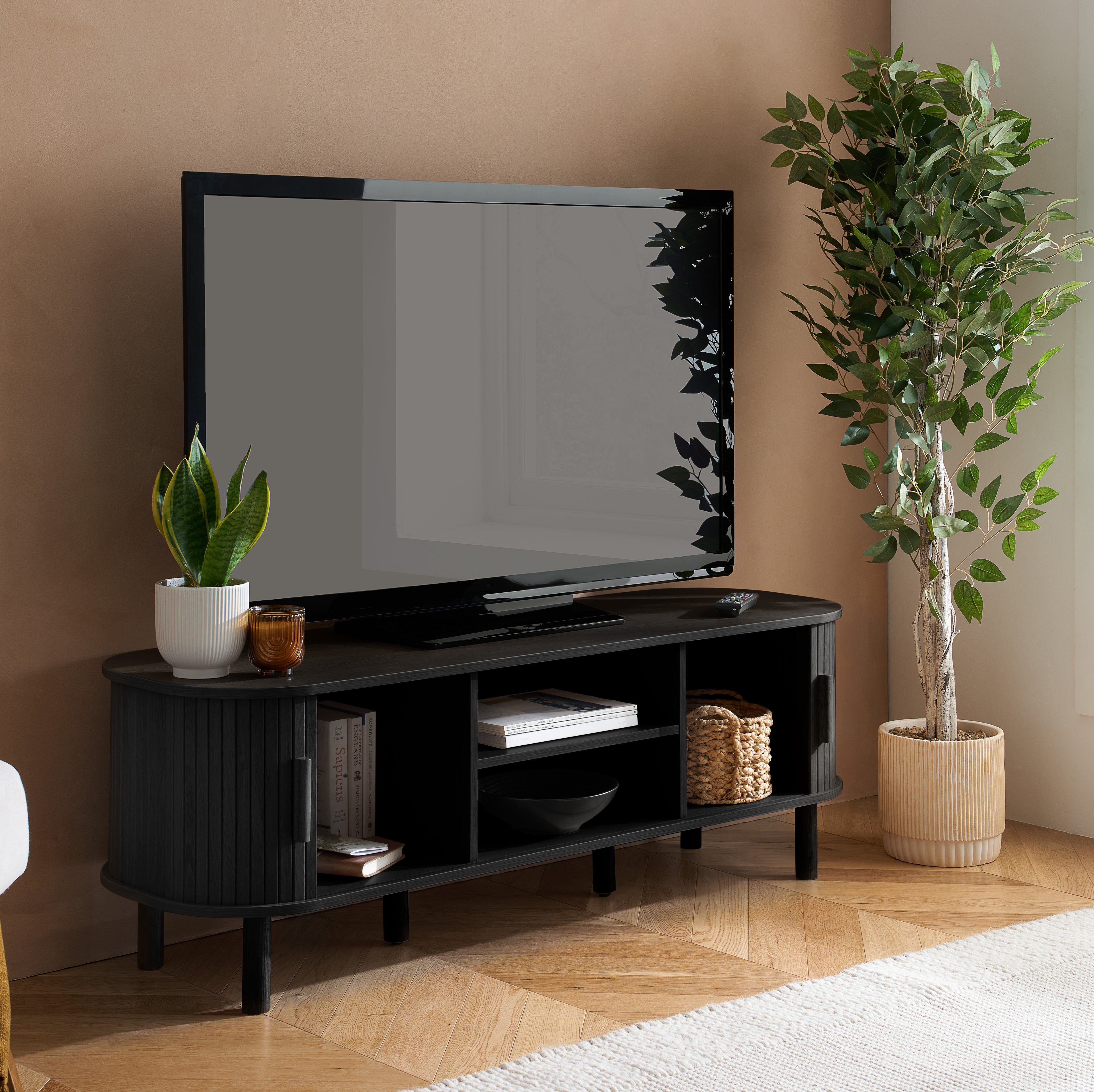 Axel Fluted TV Unit