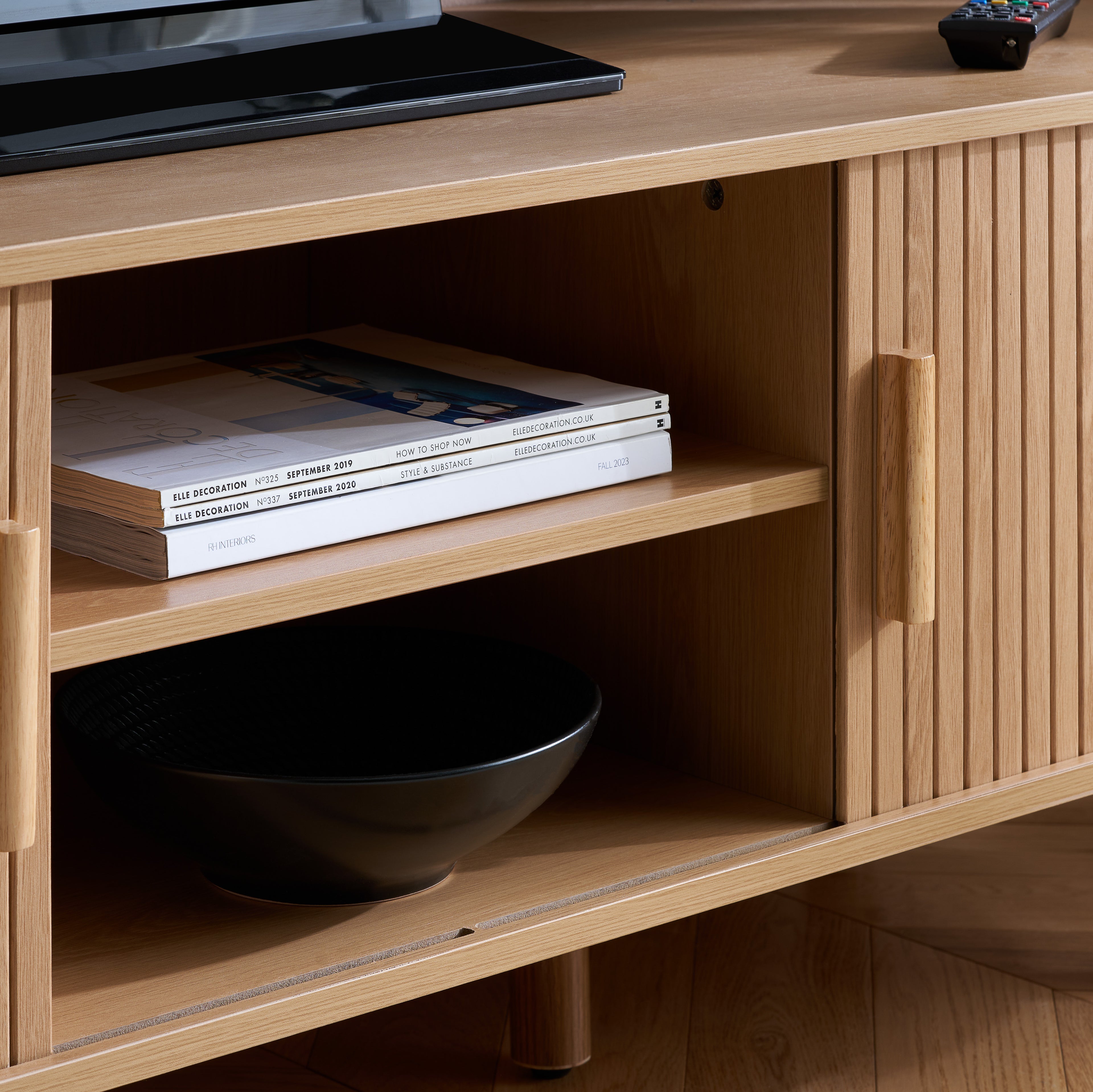 Axel Fluted Small TV Unit