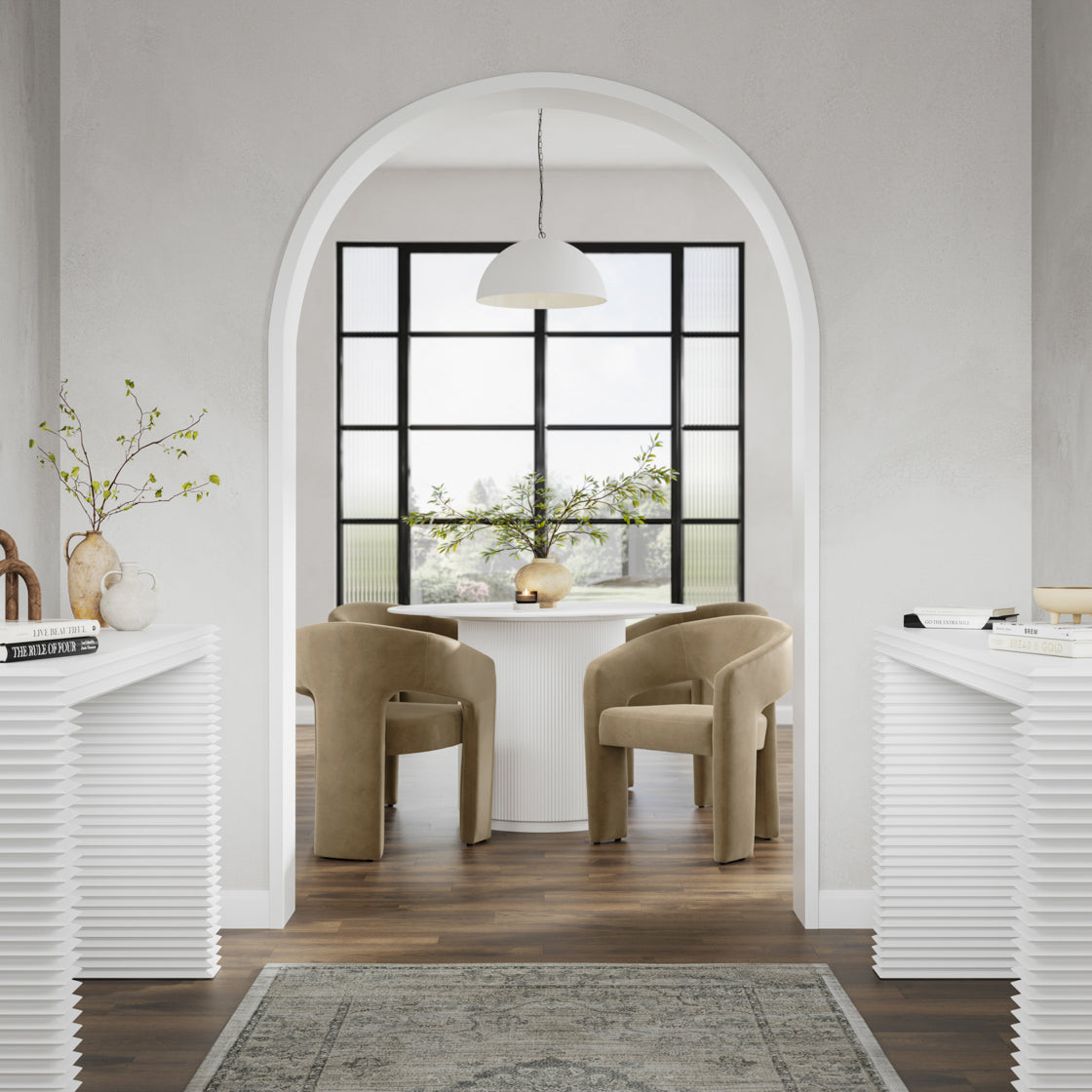 ALBA MOLE DINING CHAIR