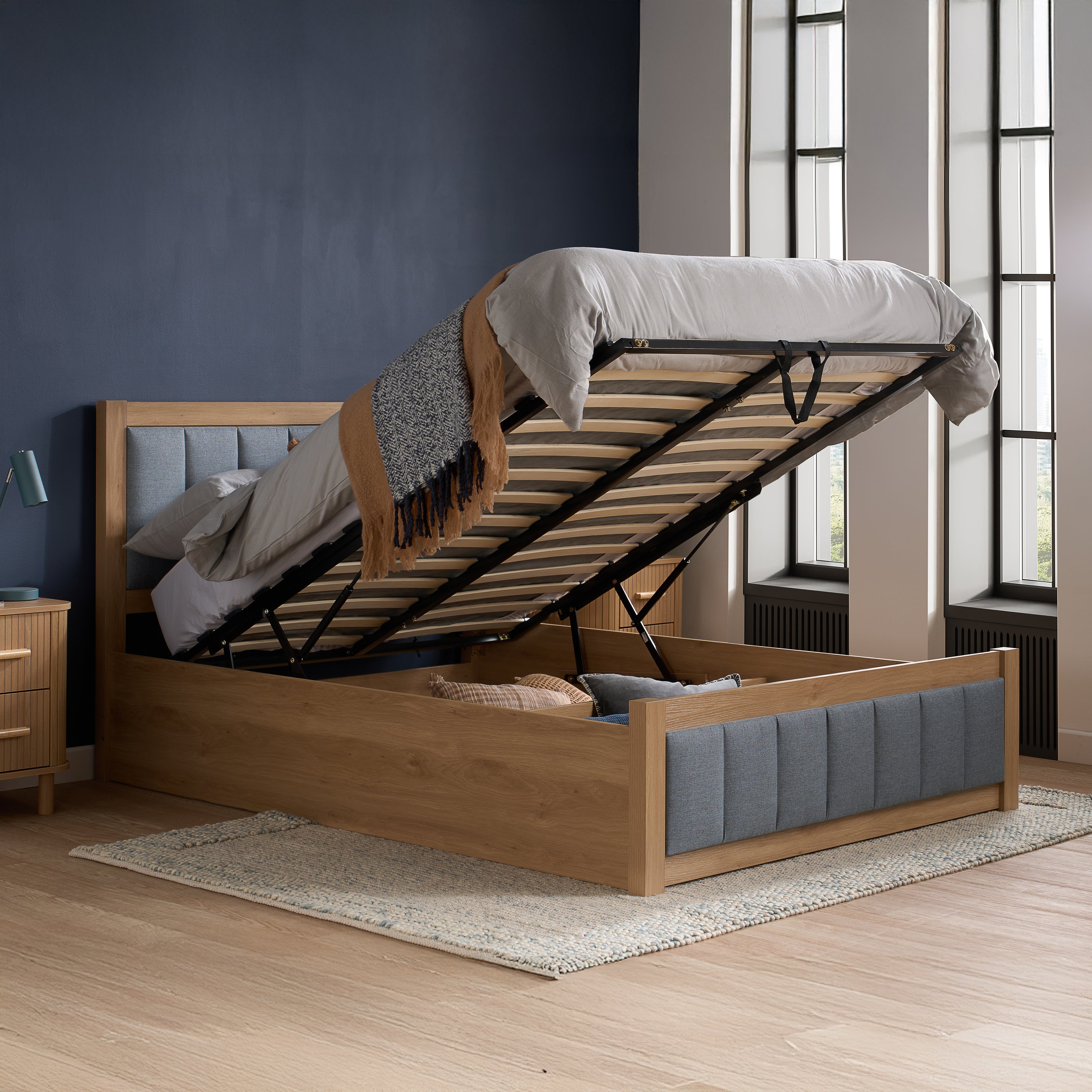 Belmont King Ottoman Bed