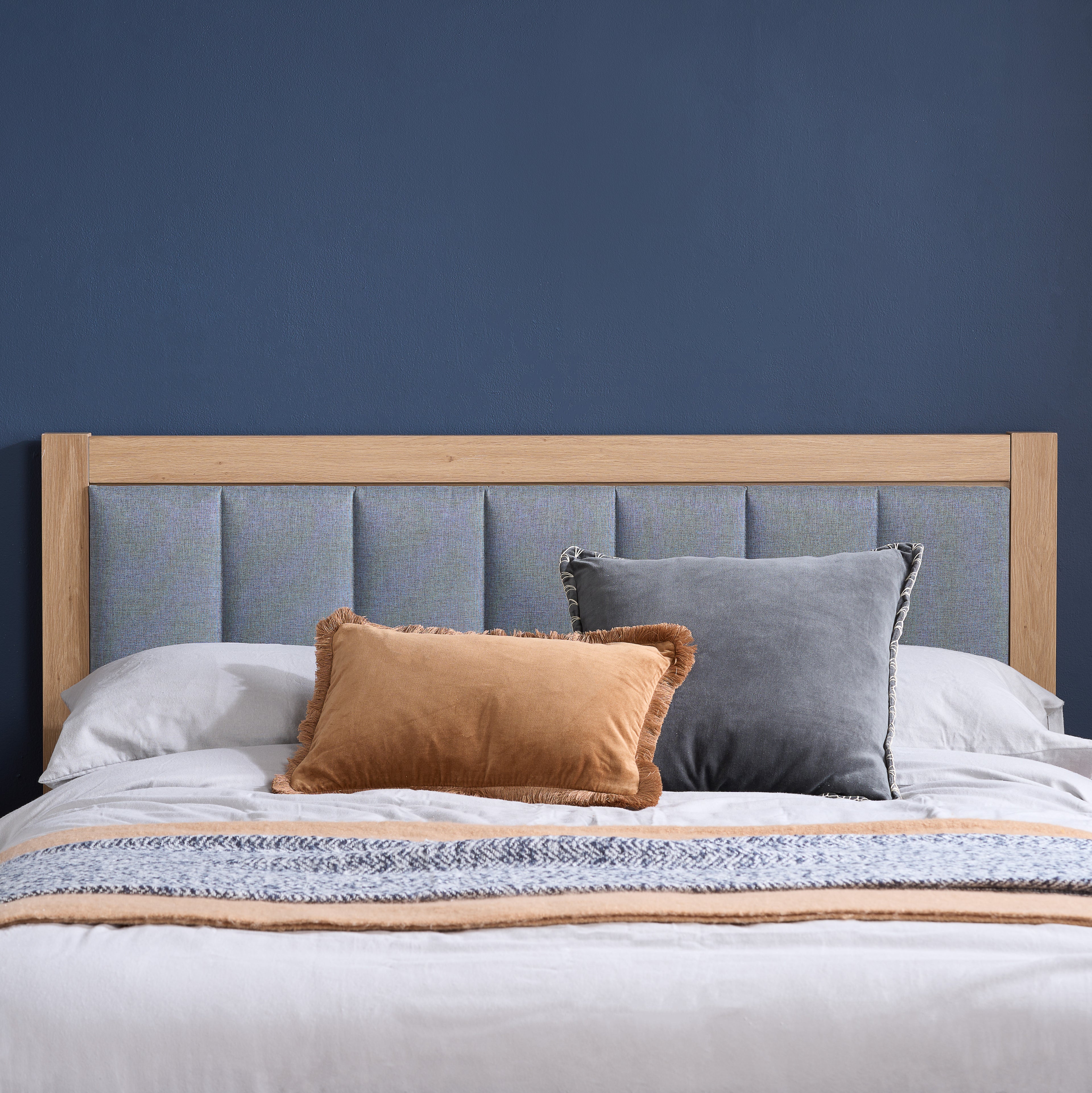 Belmont King Ottoman Bed