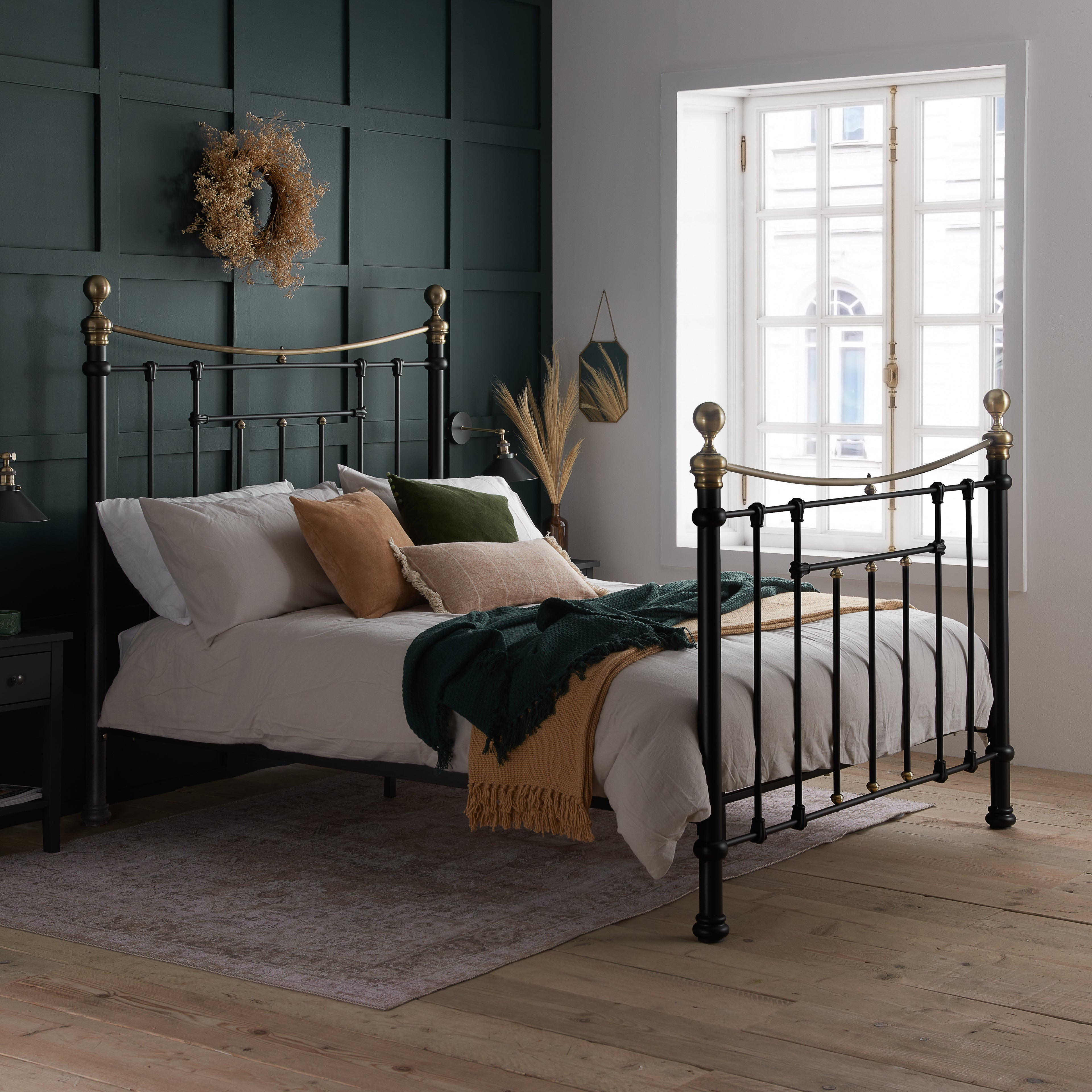 Bronte King Bed