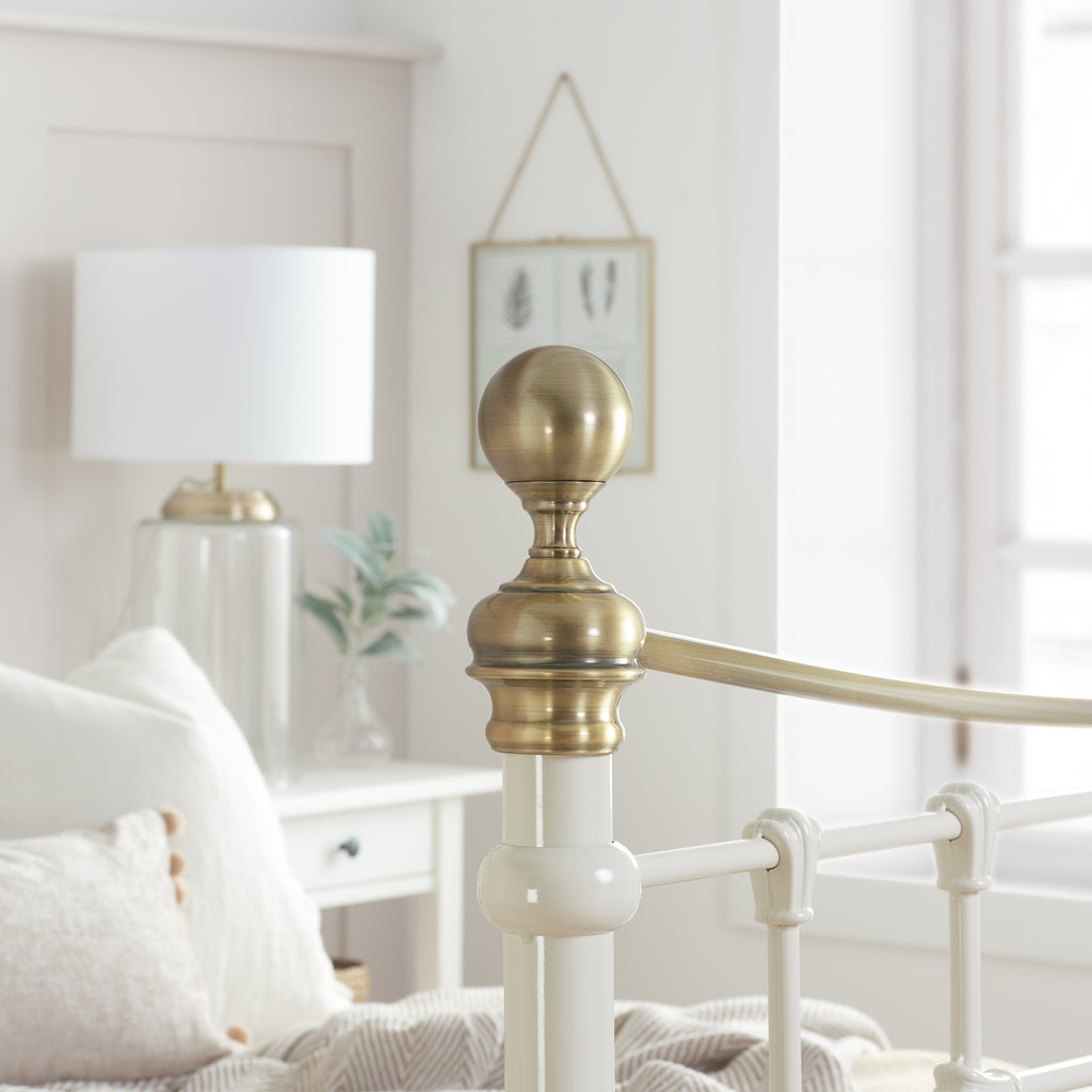 Bronte Double Bed
