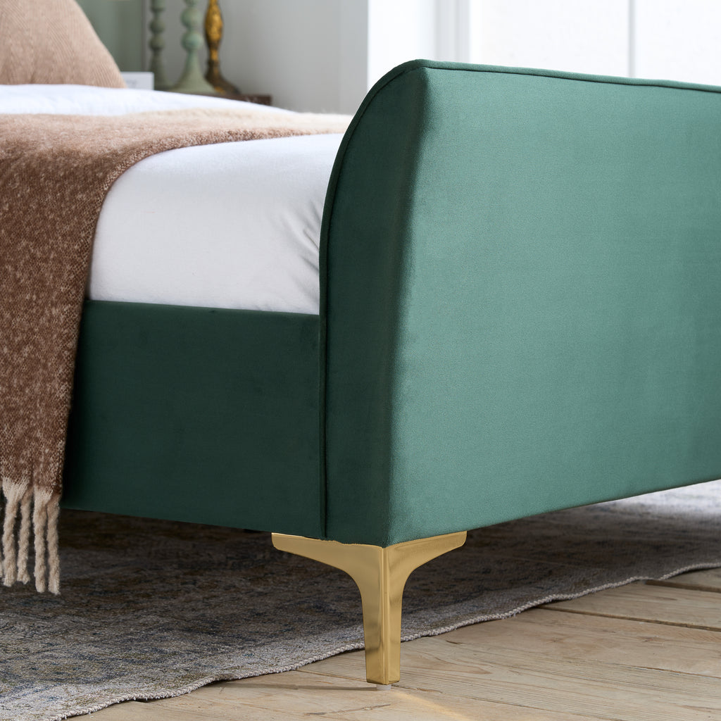 Clover King  Bed