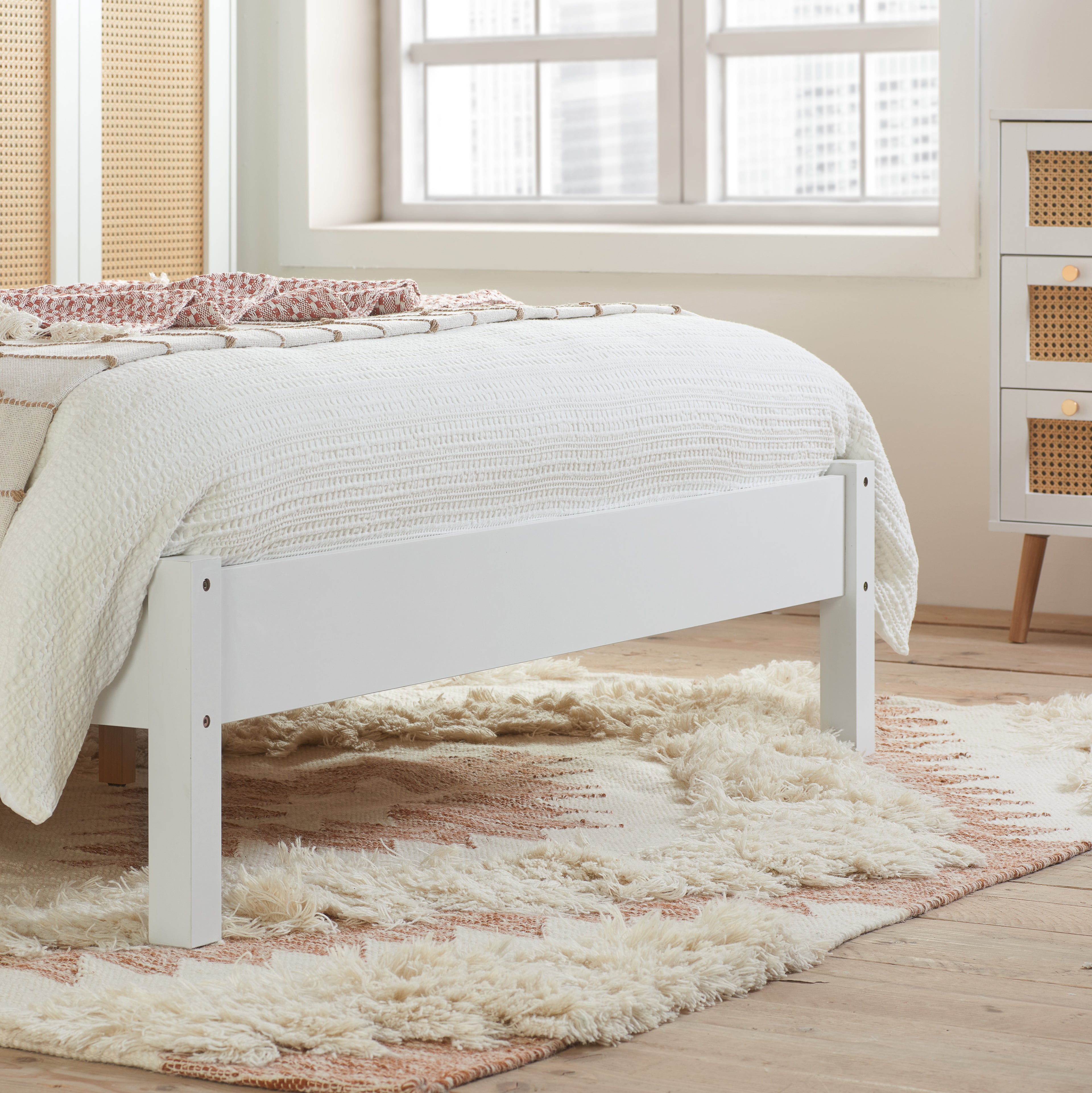 Croxley King Rattan Bed
