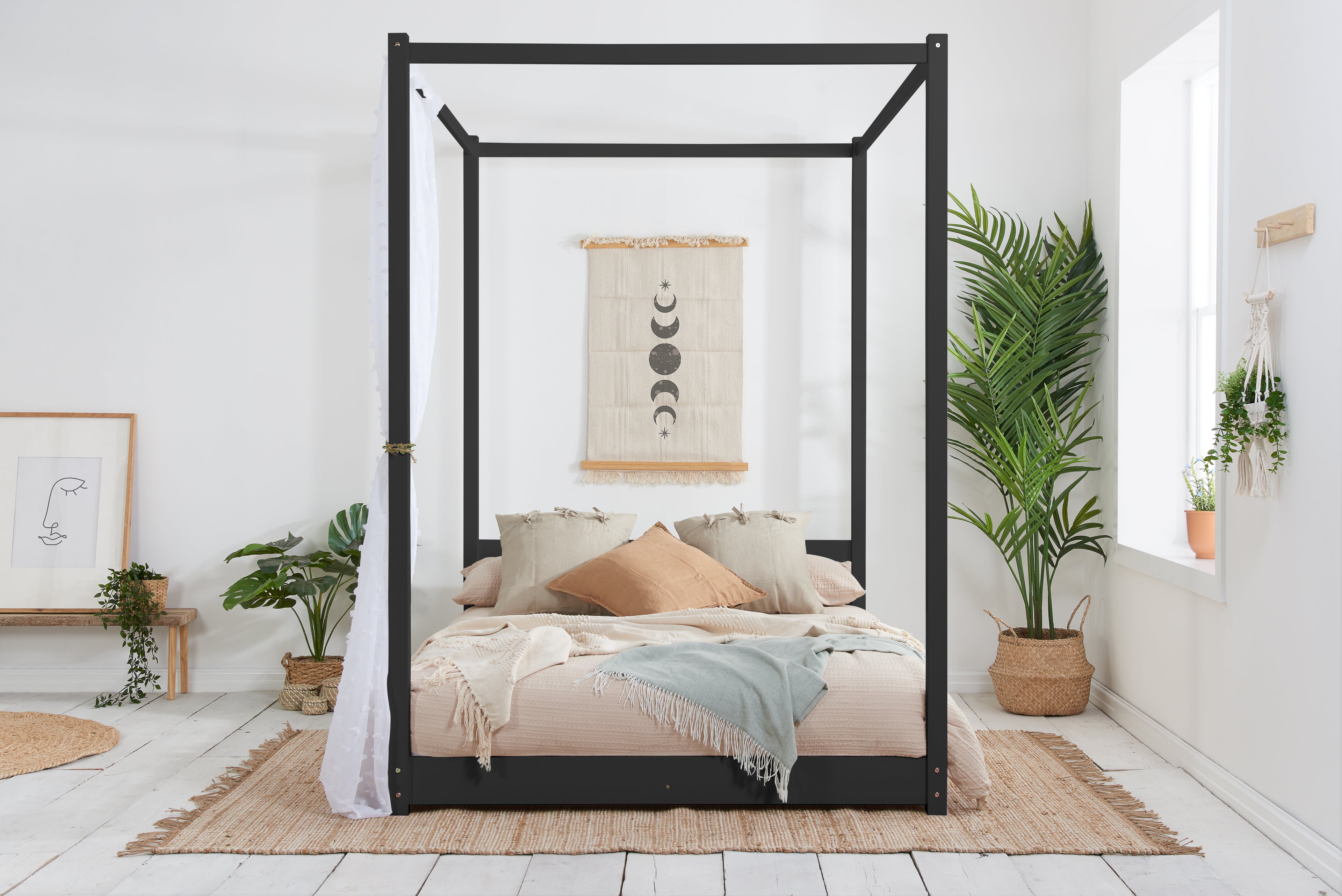 Darwin Four Poster Double Bed