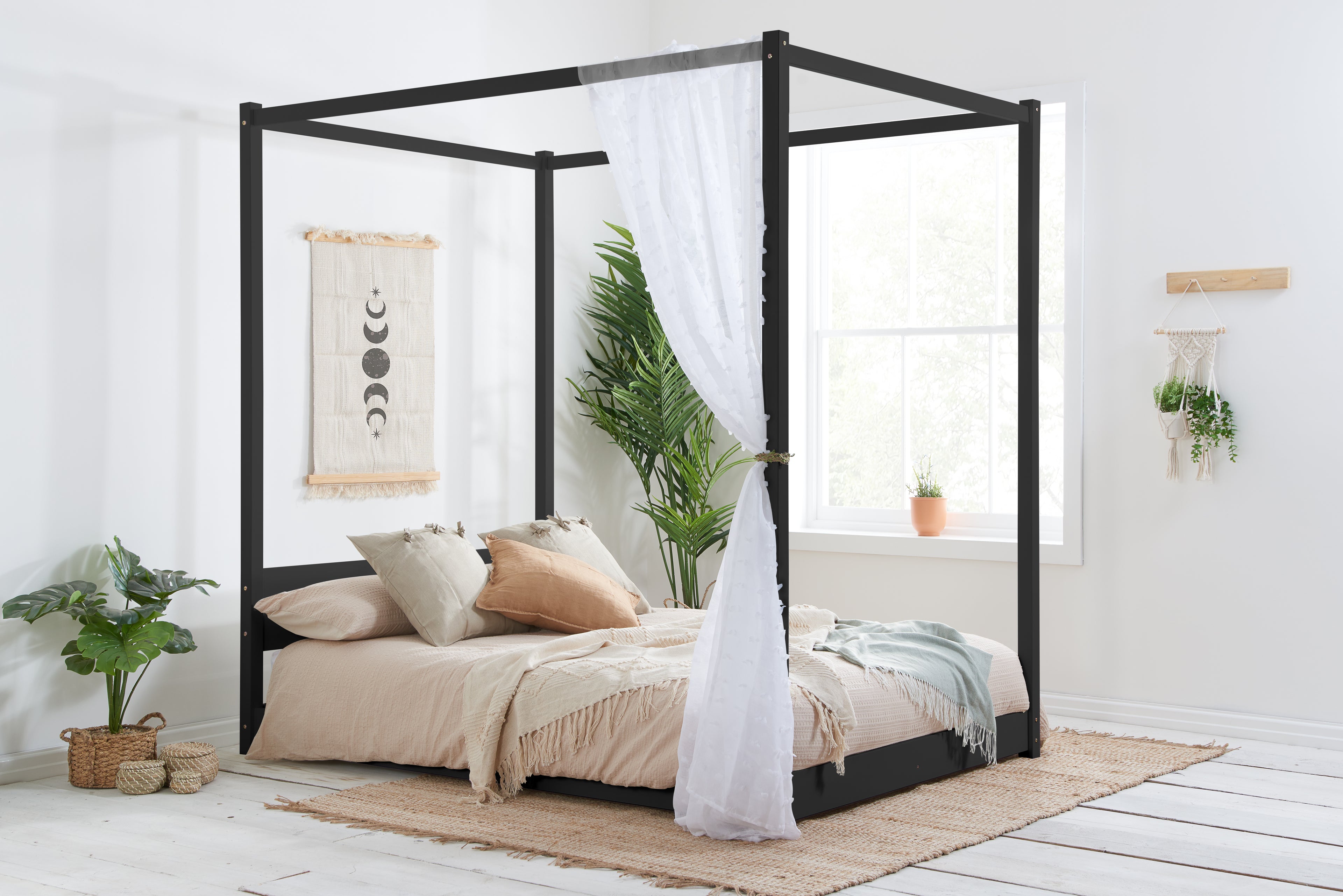 Darwin Four Poster Double Bed