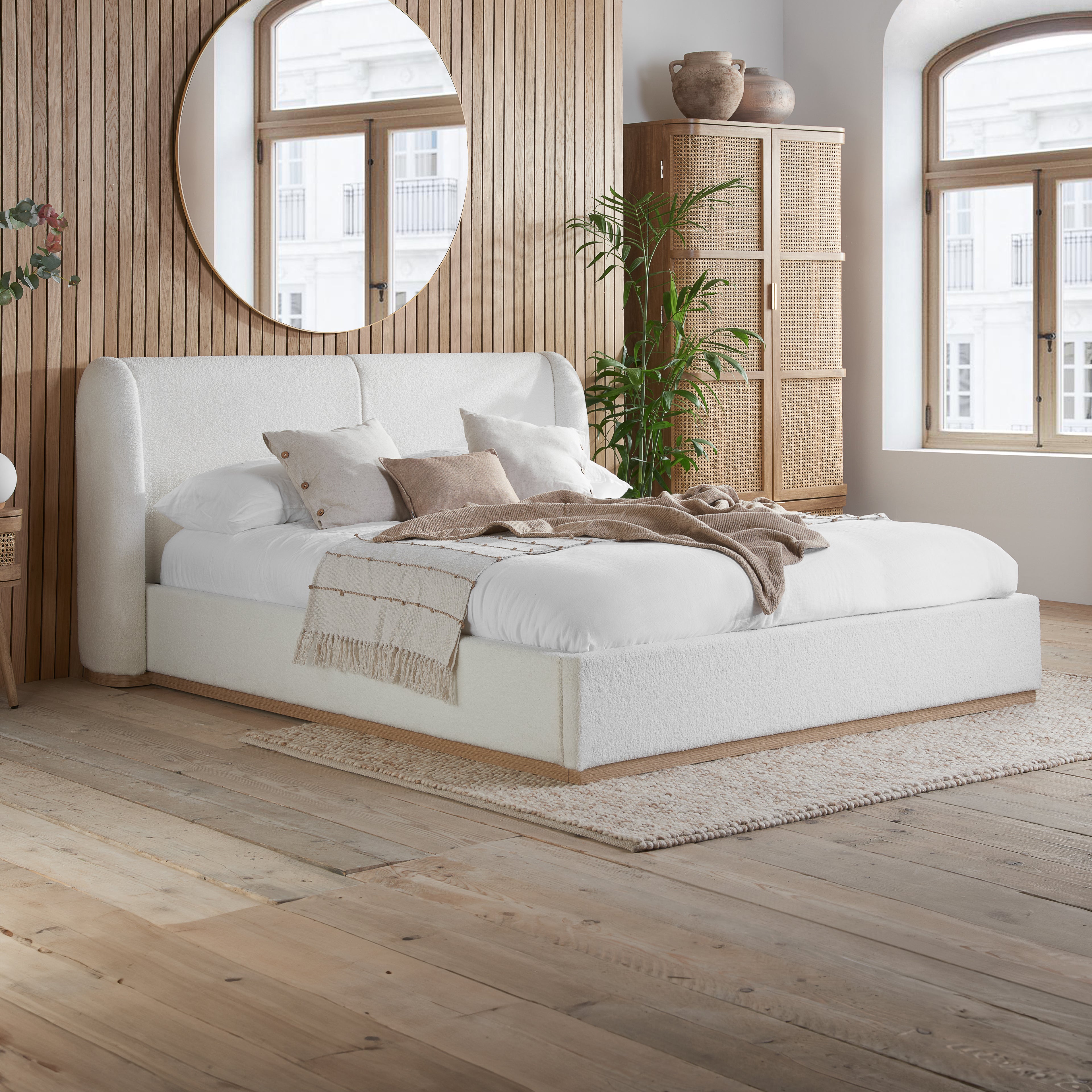 Eden King Bed