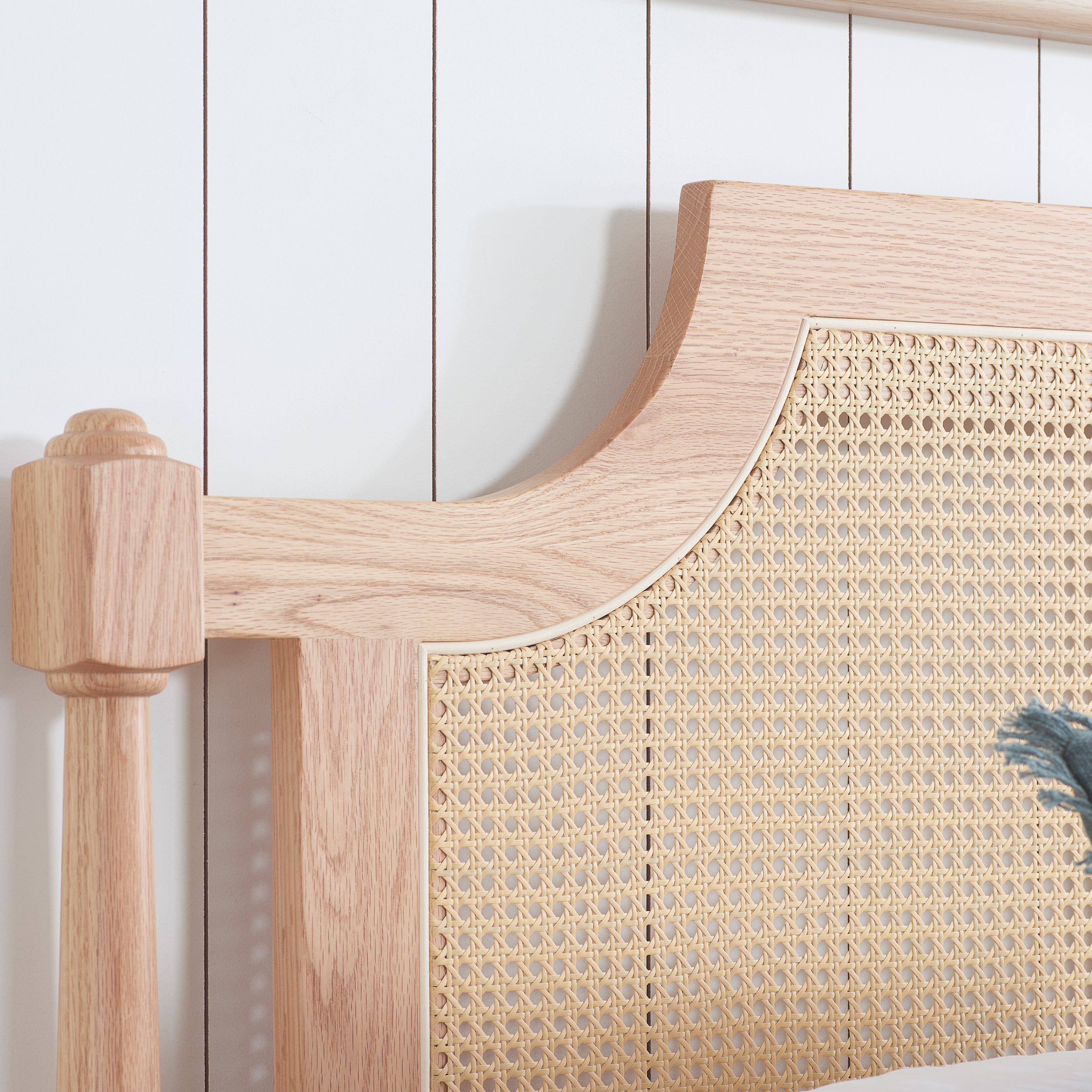 Geneva King Rattan Bed