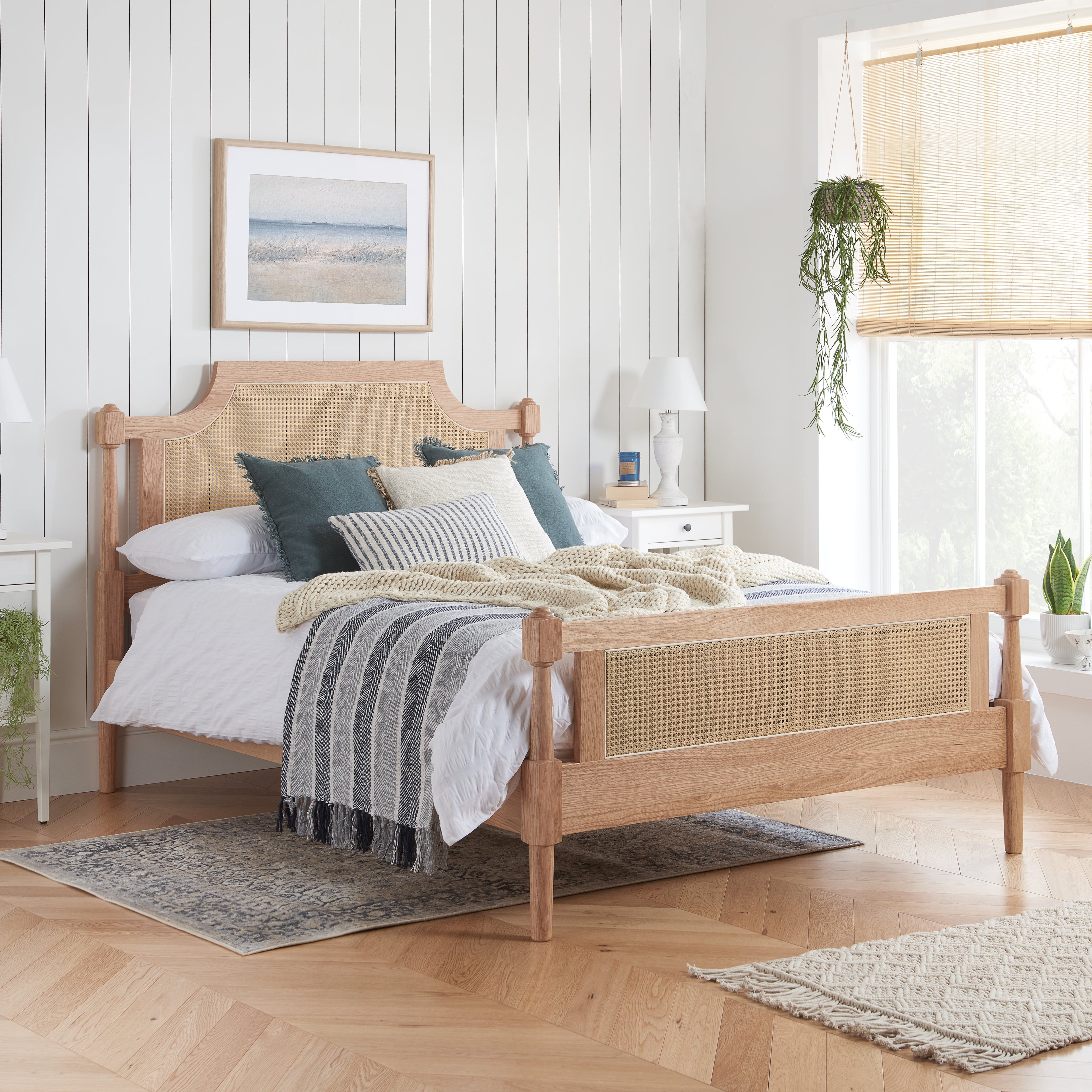 Geneva King Rattan Bed