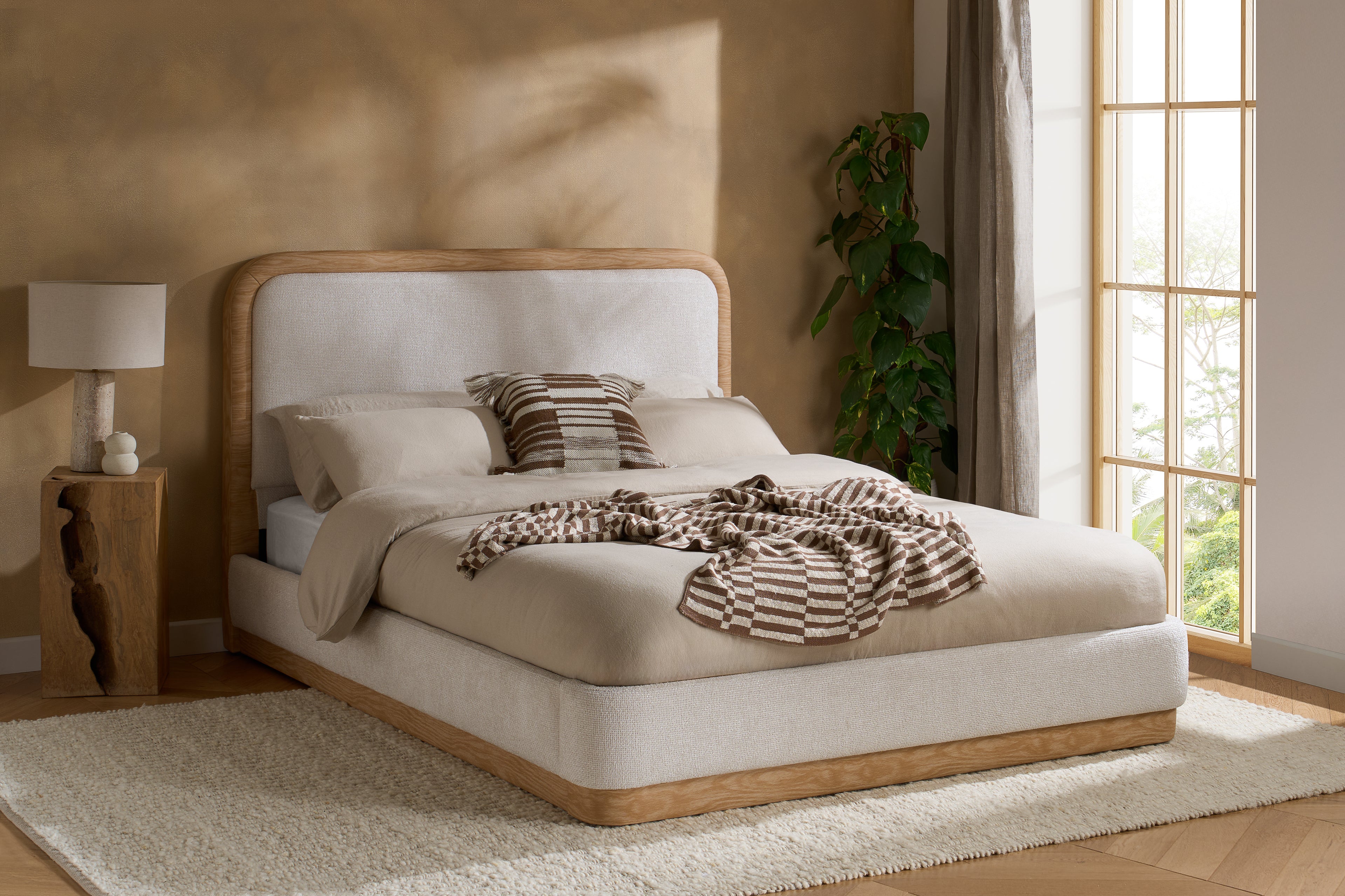 Girona Double Bed