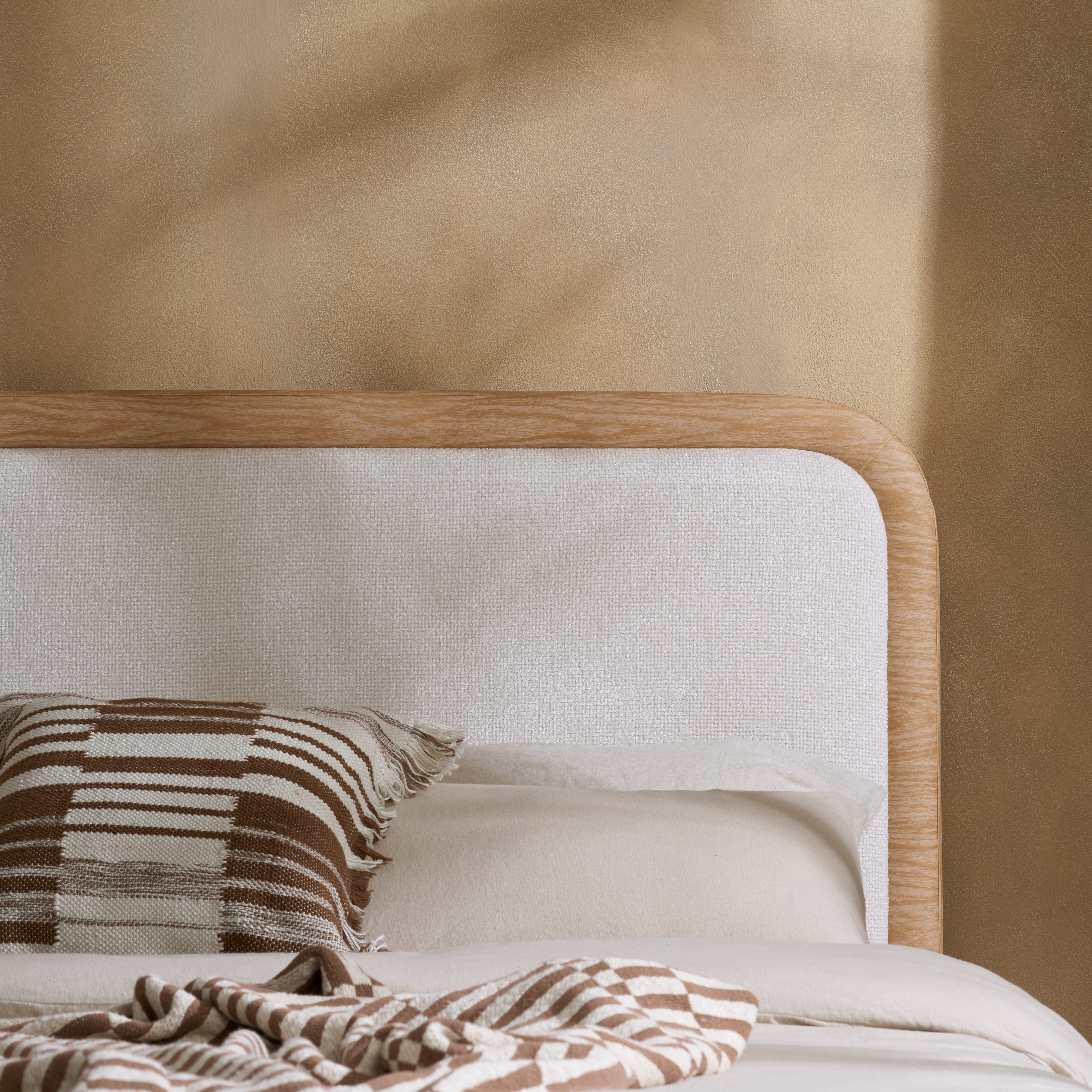 Girona King Bed