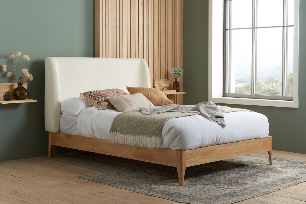 Halfden King Bed