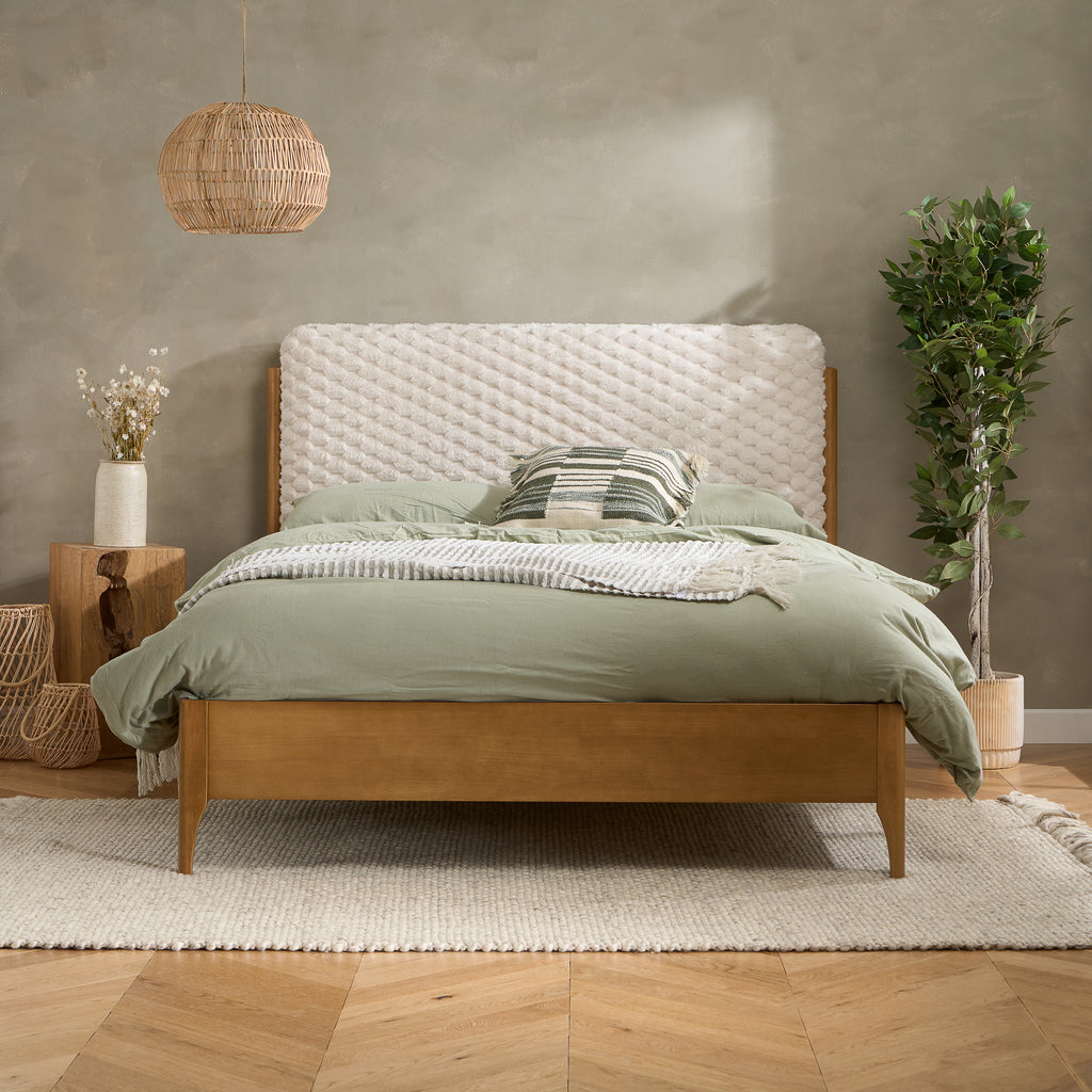 Hatti Double Bed