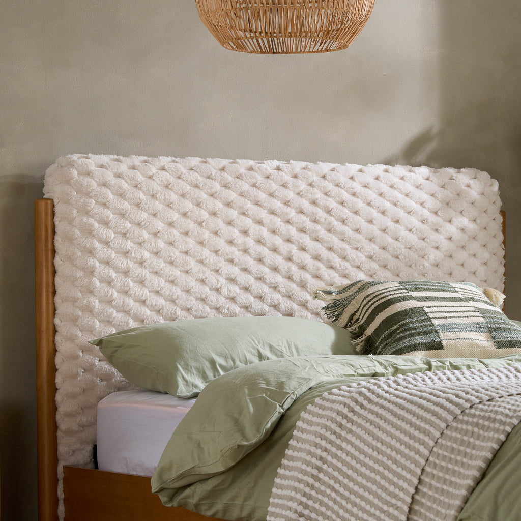Hatti King Bed
