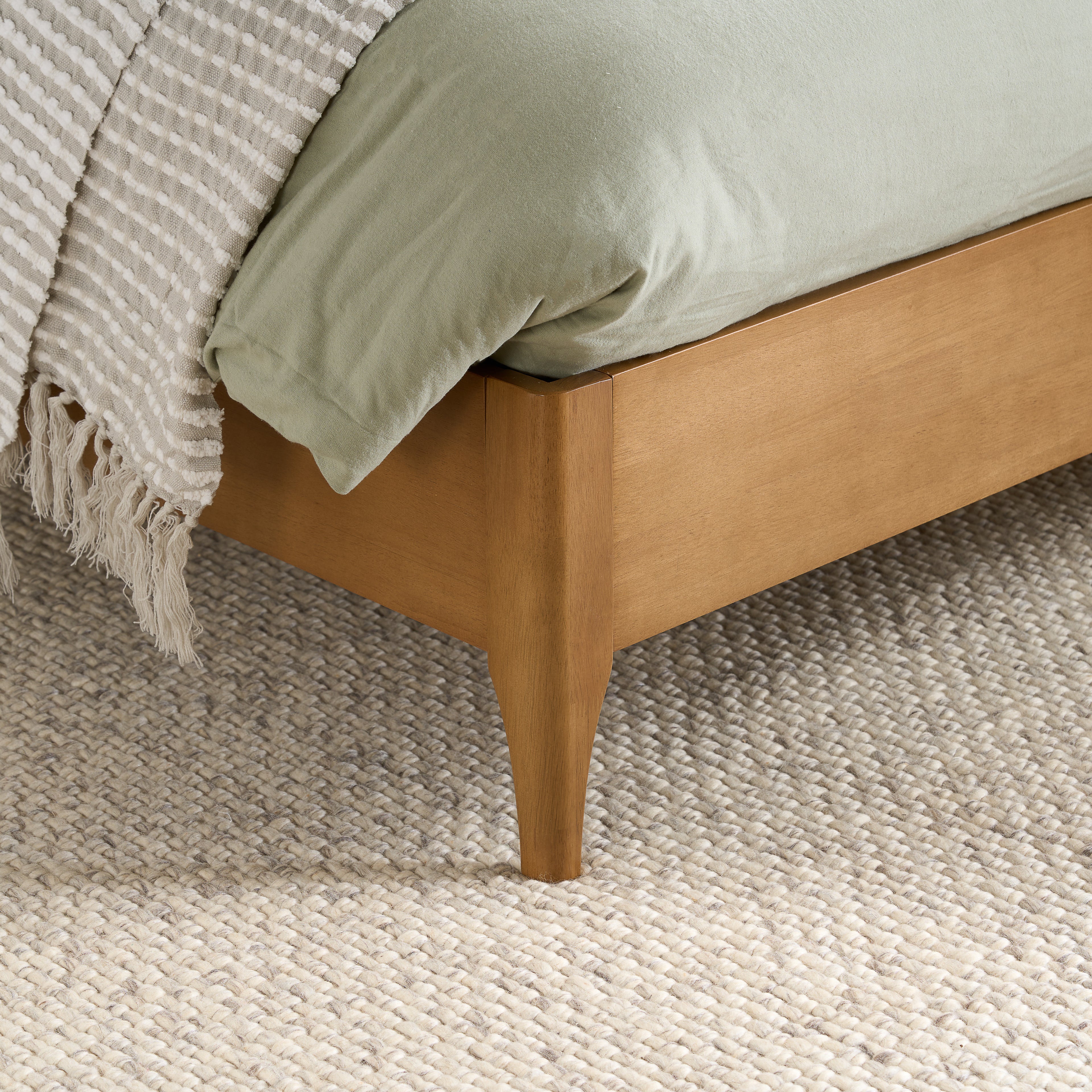 Hatti King Bed