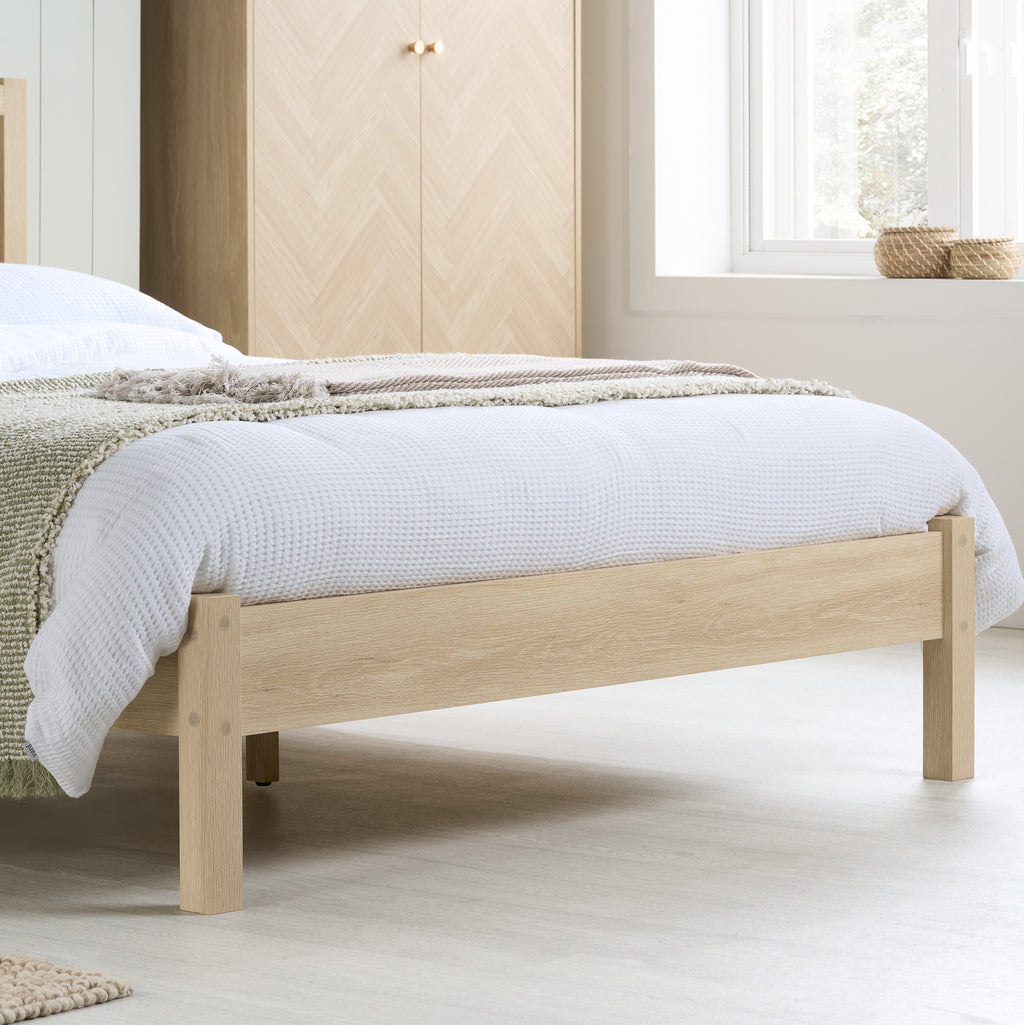 Herringford King Bed