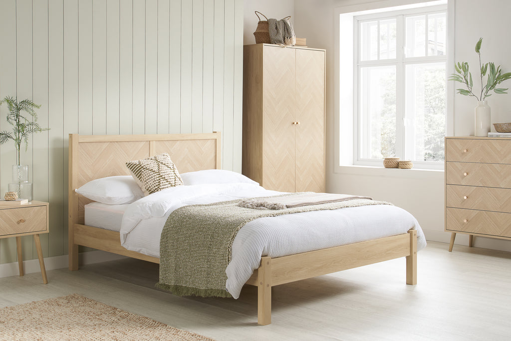 Herringford King Bed