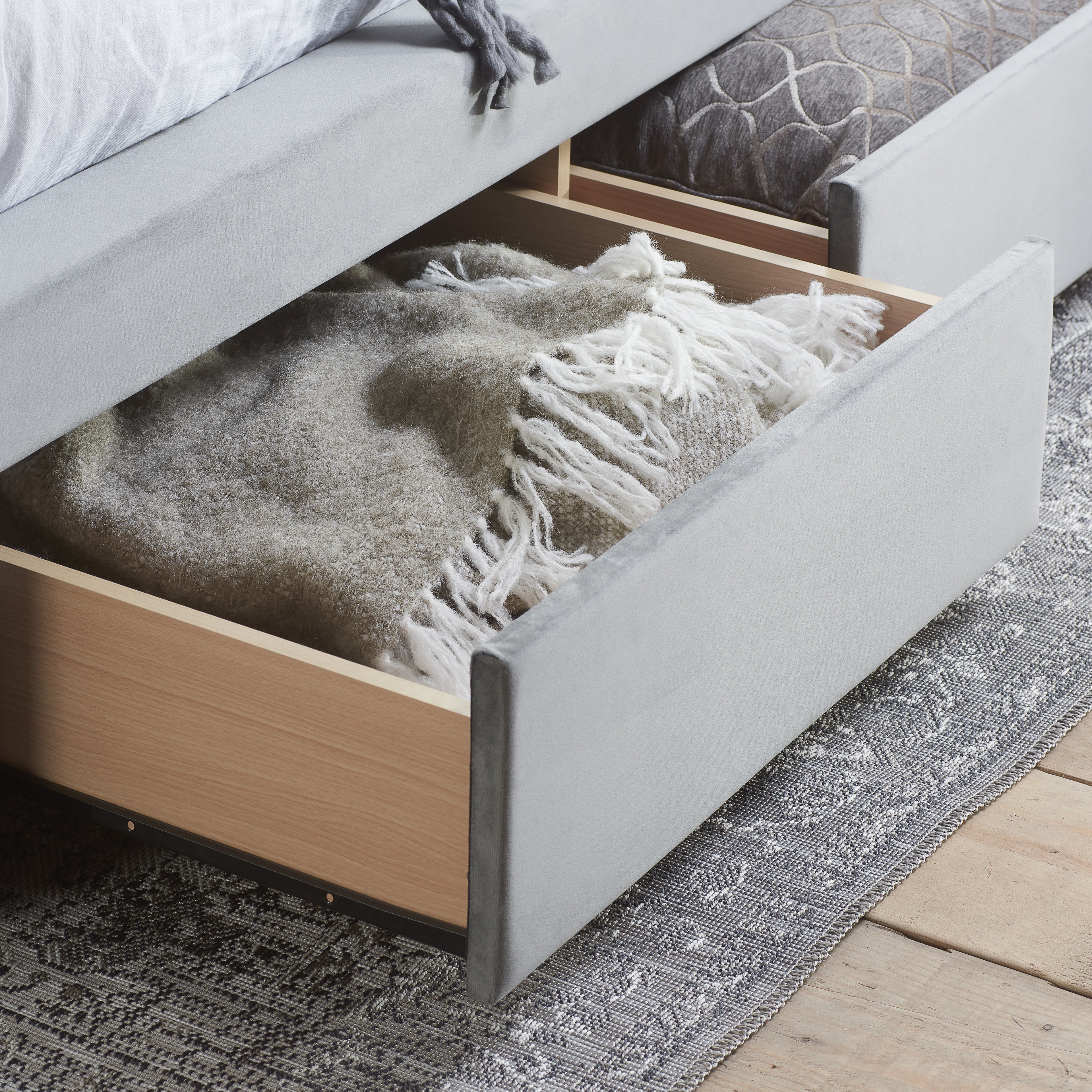 Hope King Bed