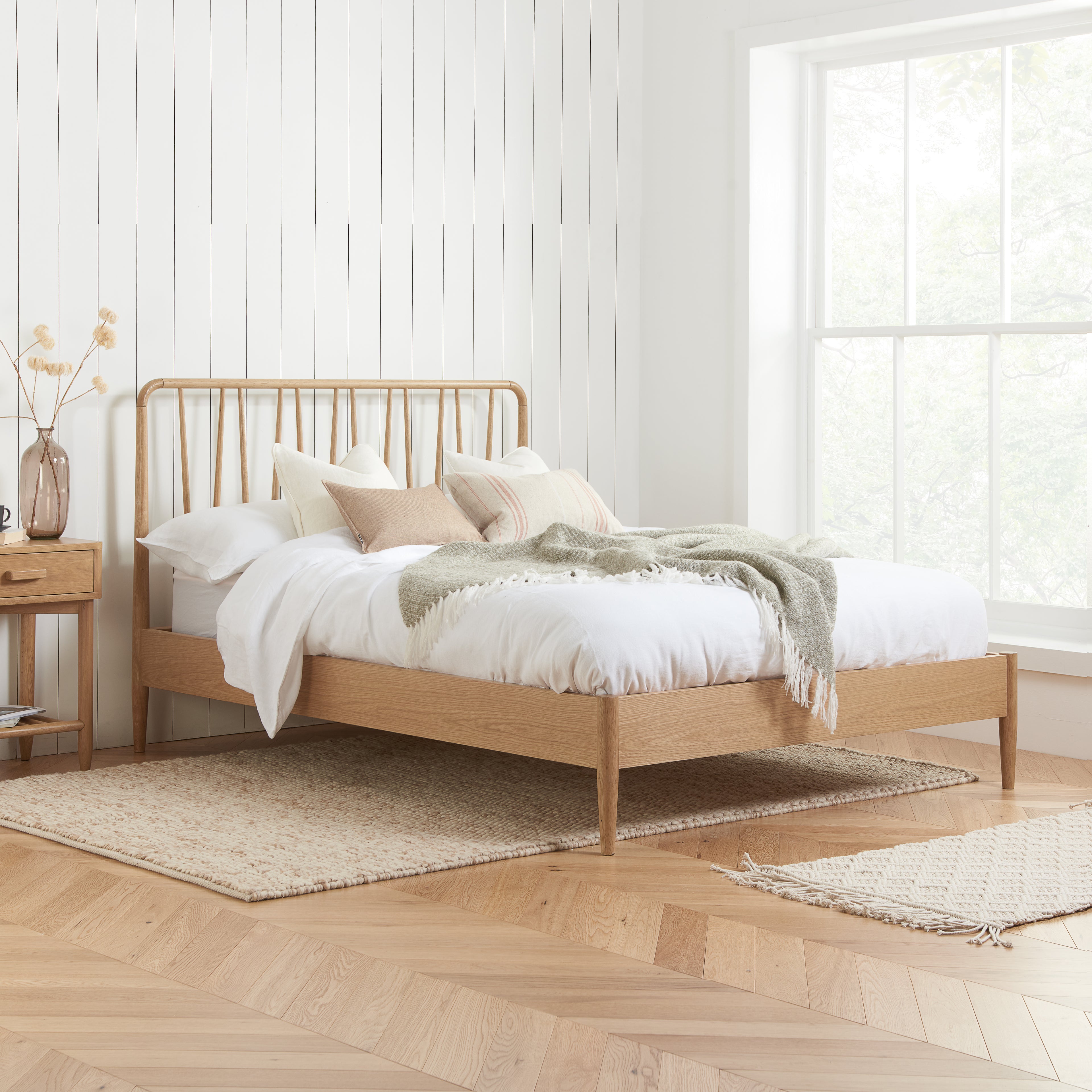 Jesper King Bed
