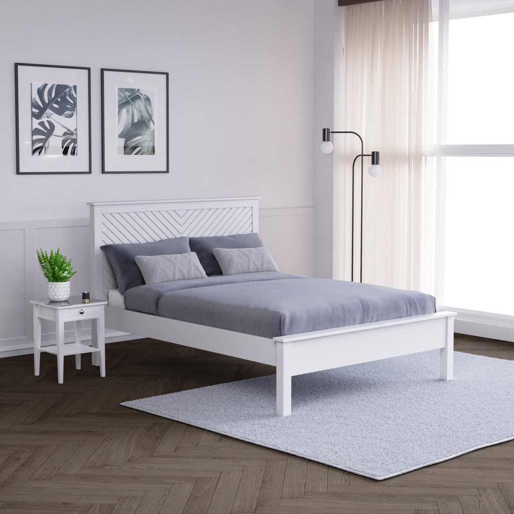 King Size Painted Shaker Chevron Bed