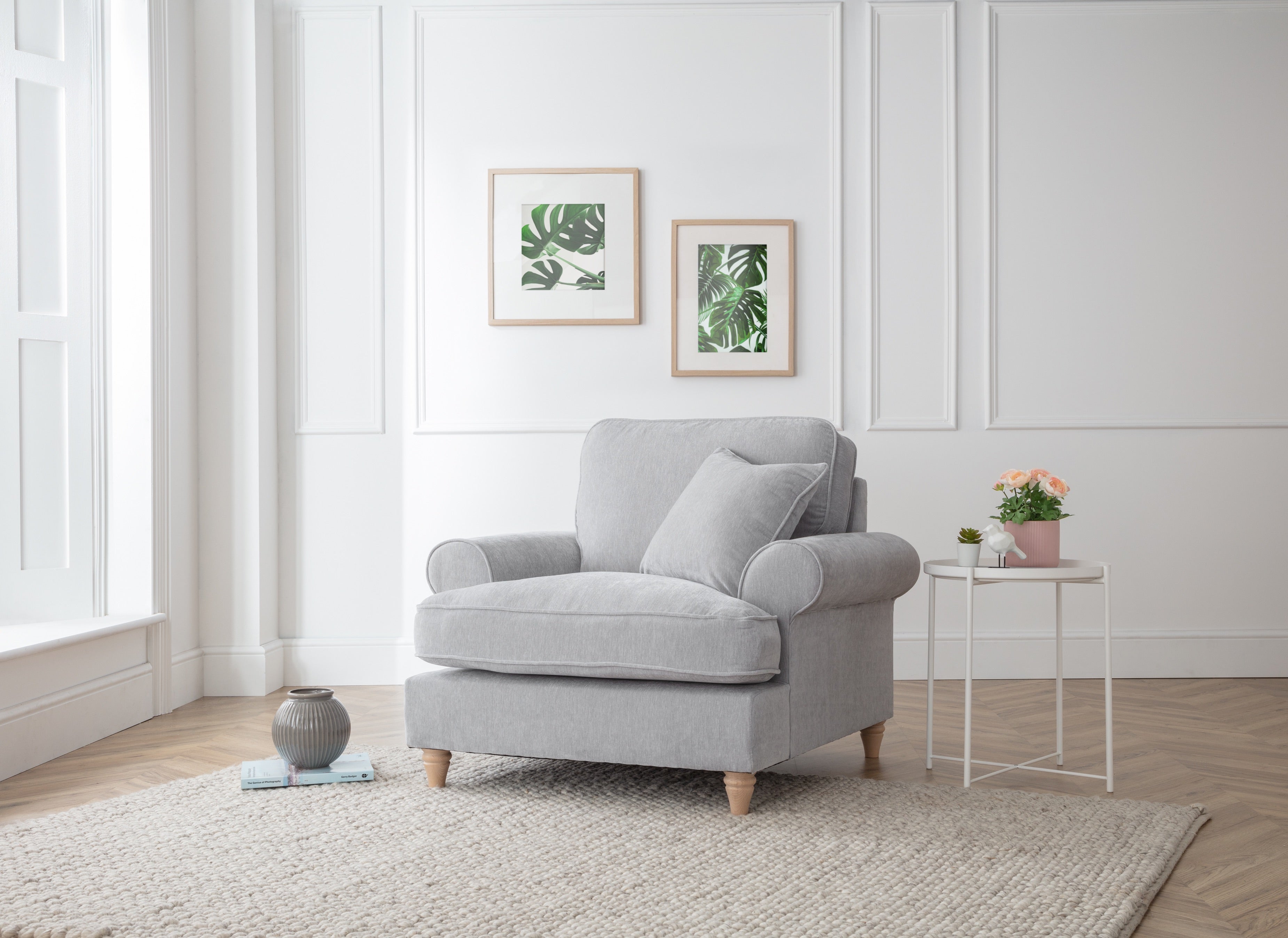 Armchair Manhattan Ice