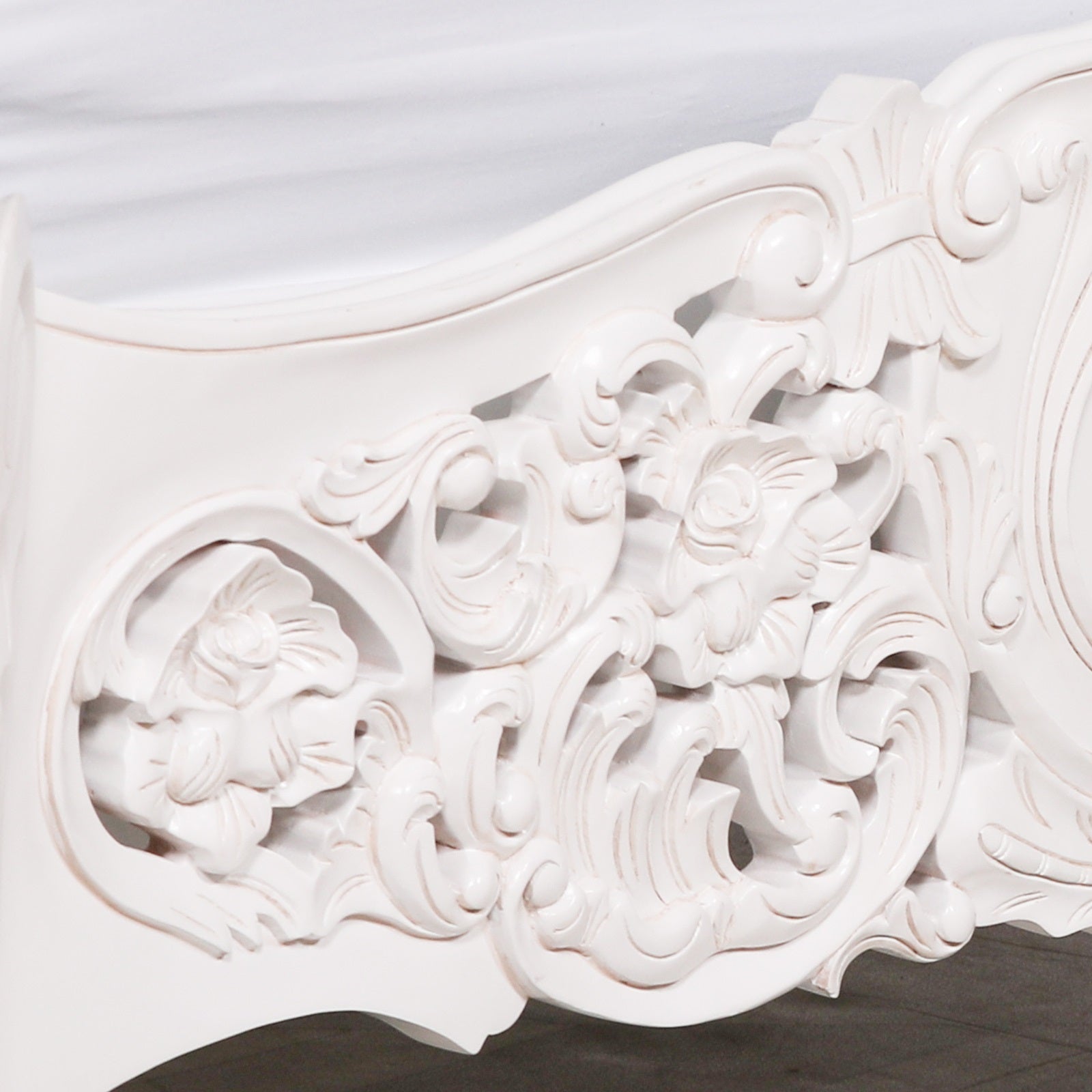 Rococo 5ft King Size Carved Bed