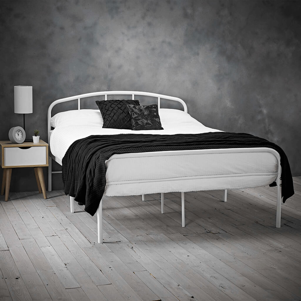 Milton 4.6 Double Bed White