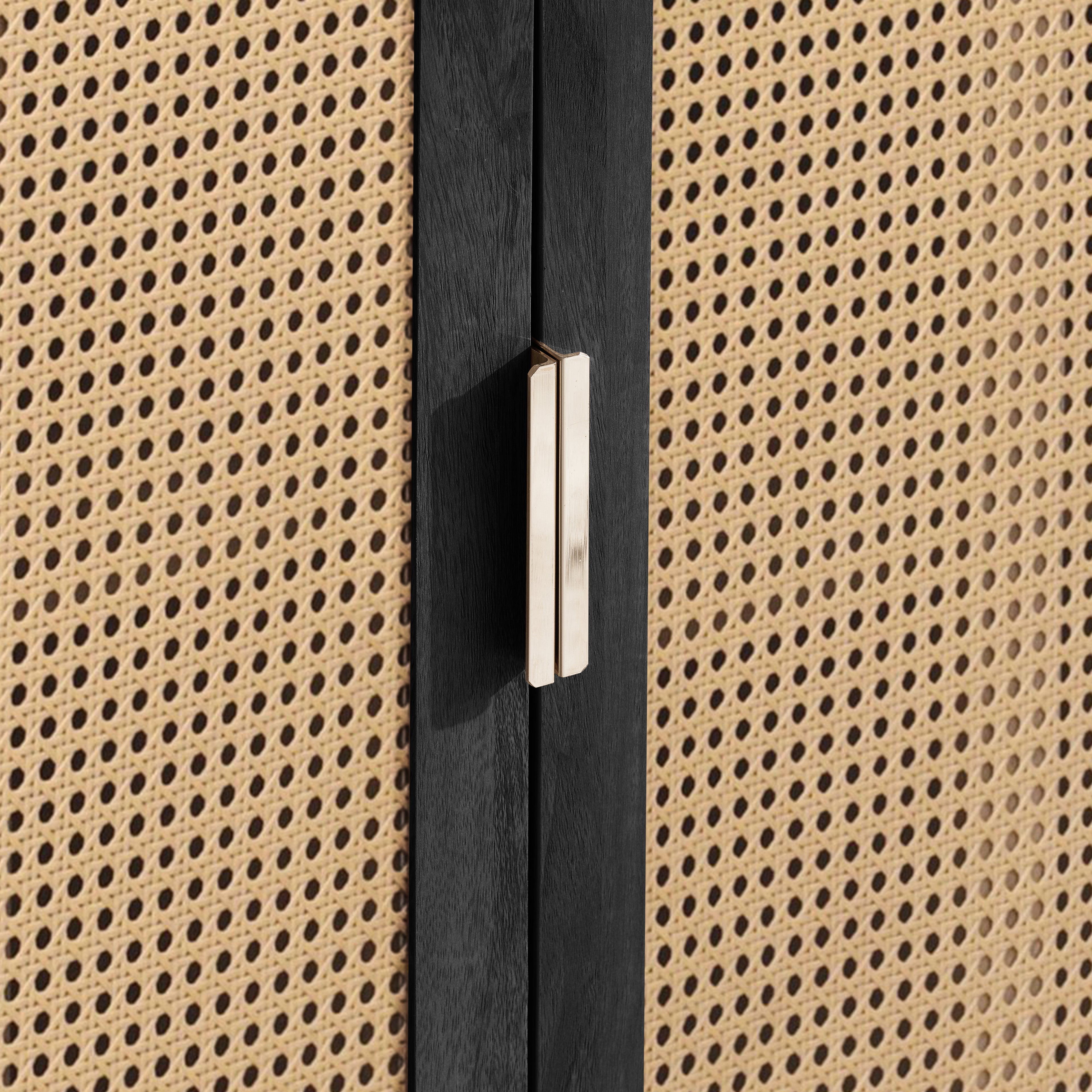 Noah 3 Door Sideboard
