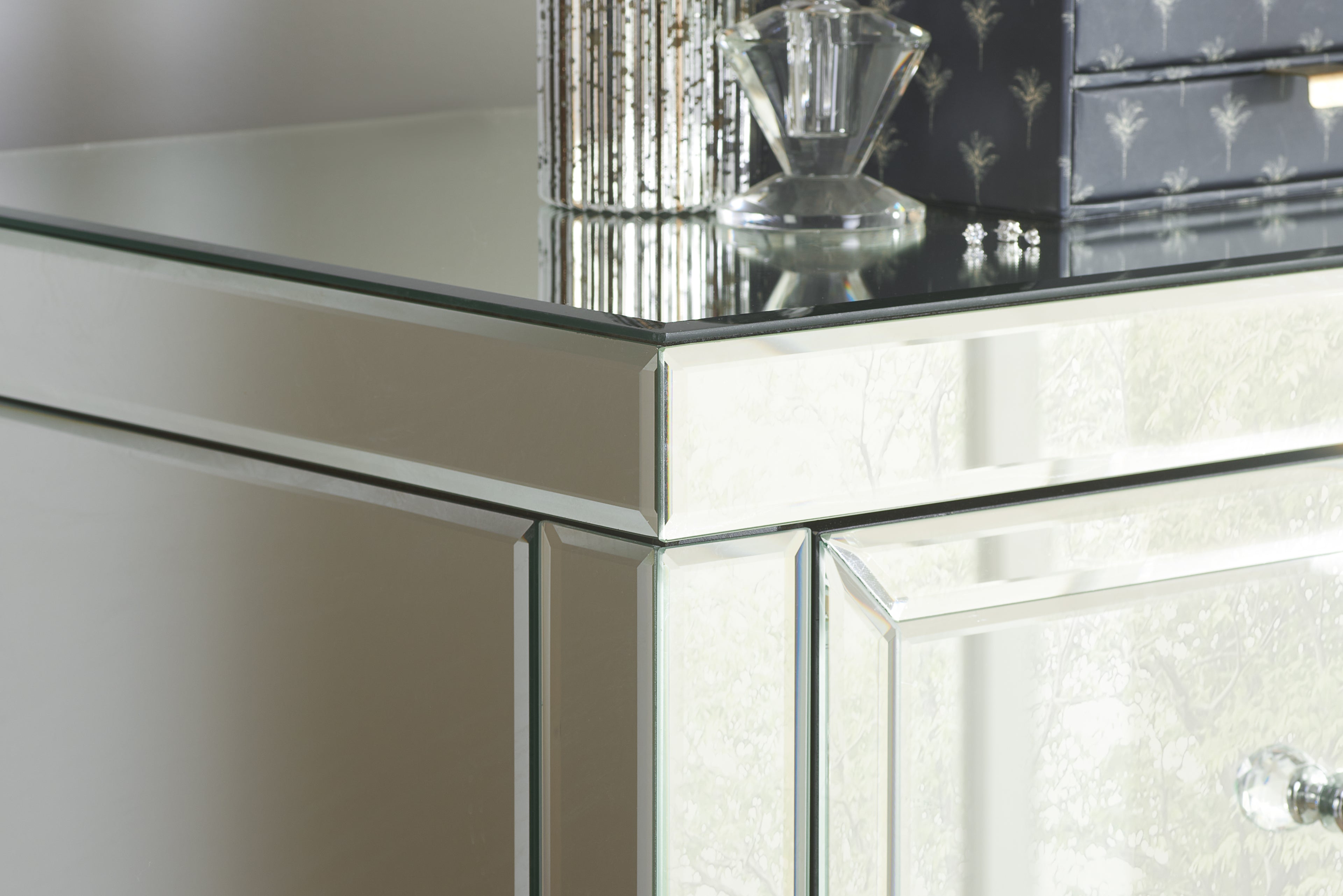 Valencia 5 Drawer Narrow Chest