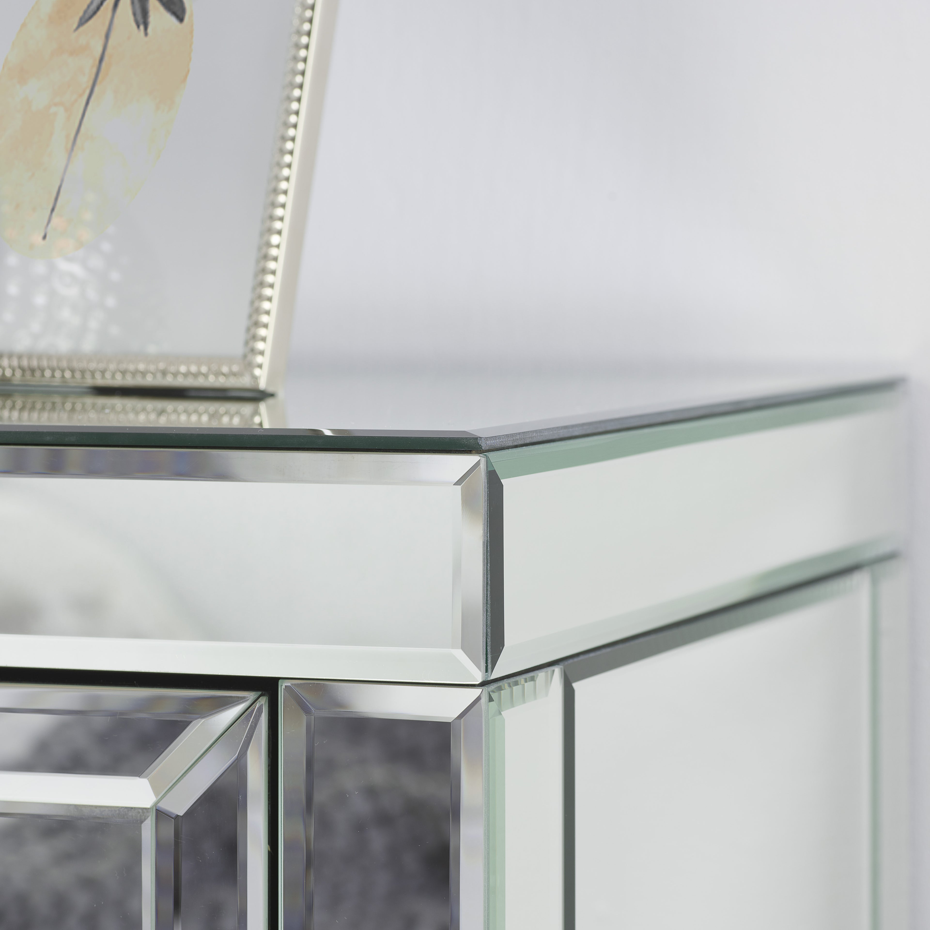 Valencia 3 Drawer Chest