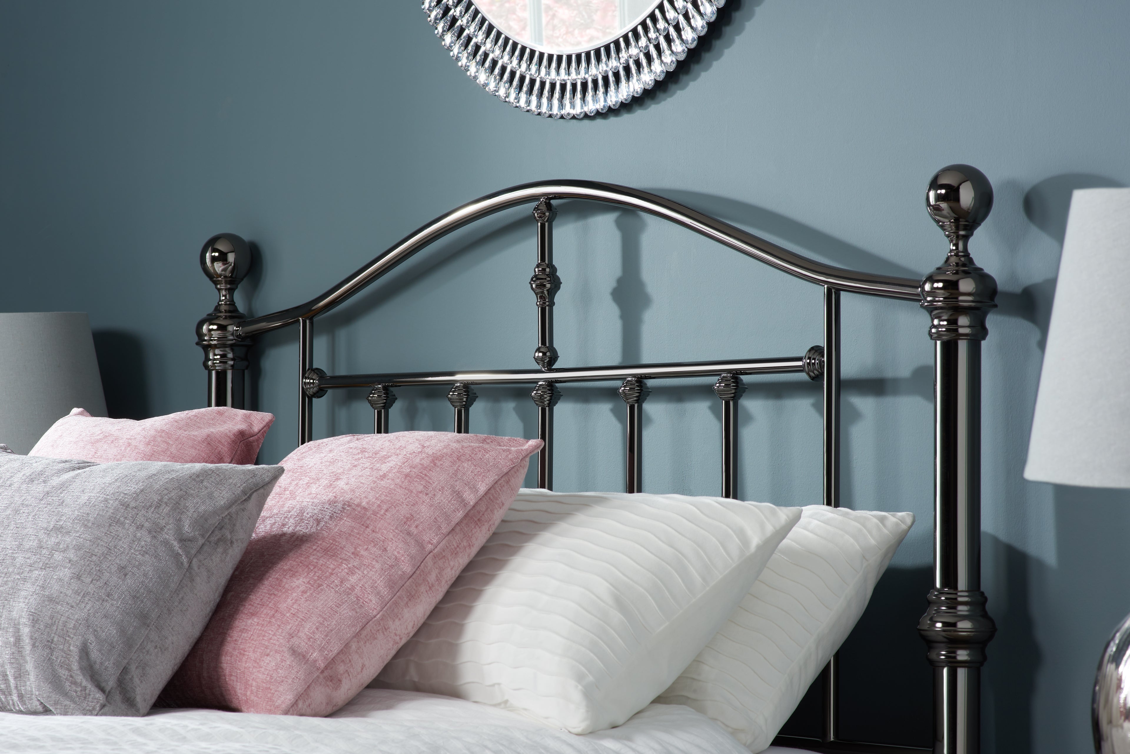 Victoria Double Bed