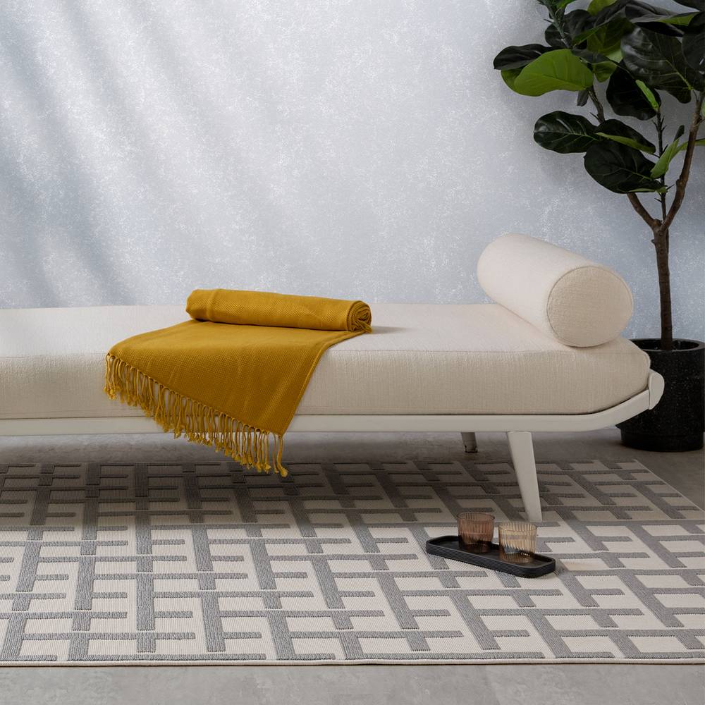 Antibes 120x170cm AN03 White/Grey Grid Rug