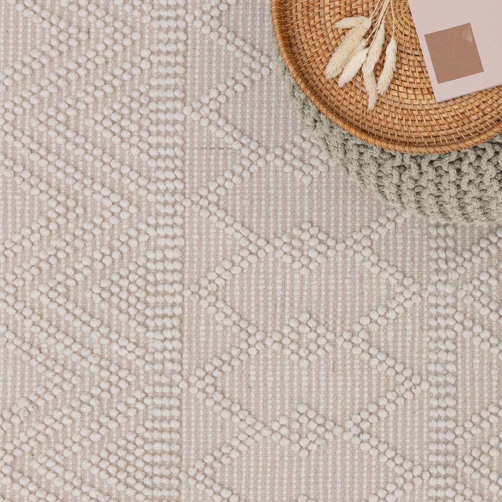 Asra 200x290cm Ivory Rug