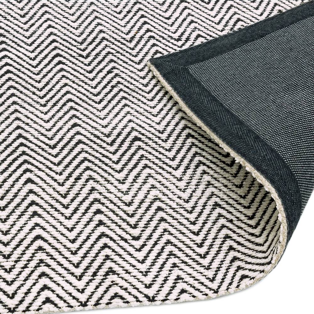 Ives Runner 066x200cm Black White Rug