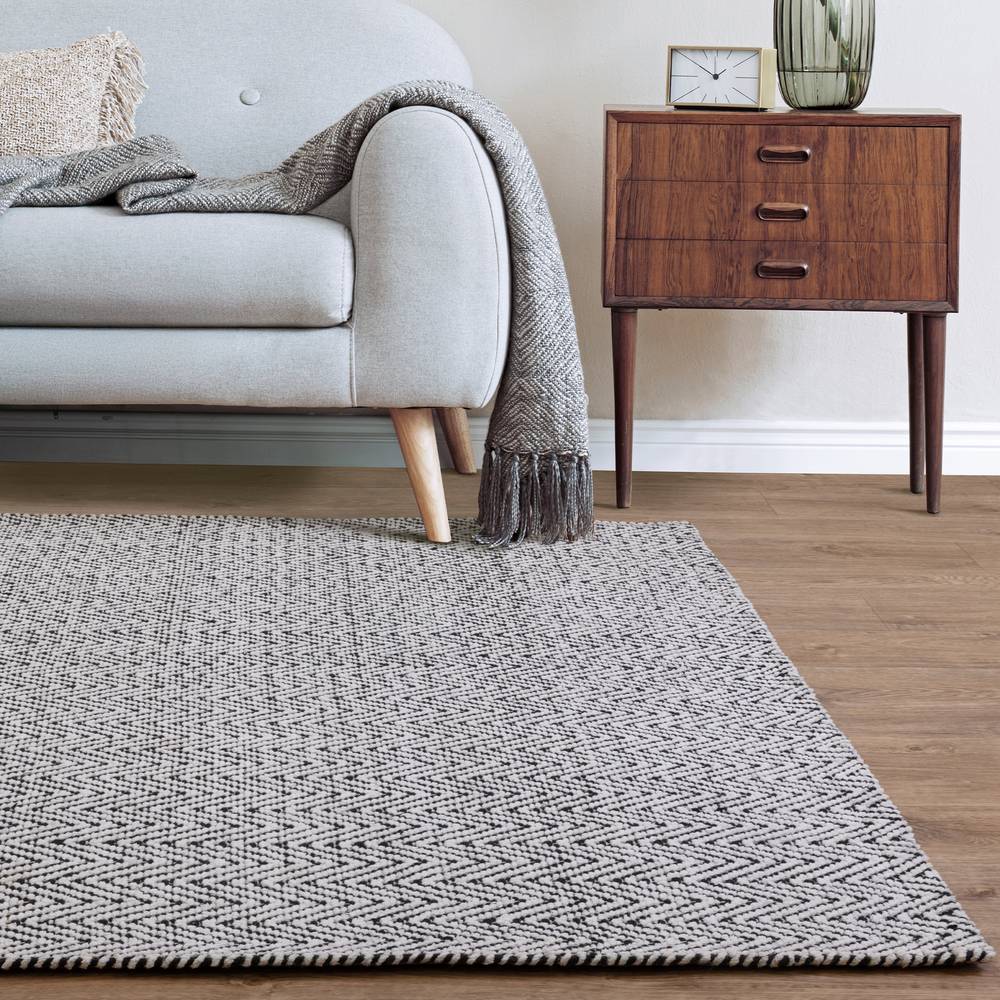 Ives Runner 066x200cm Black White Rug