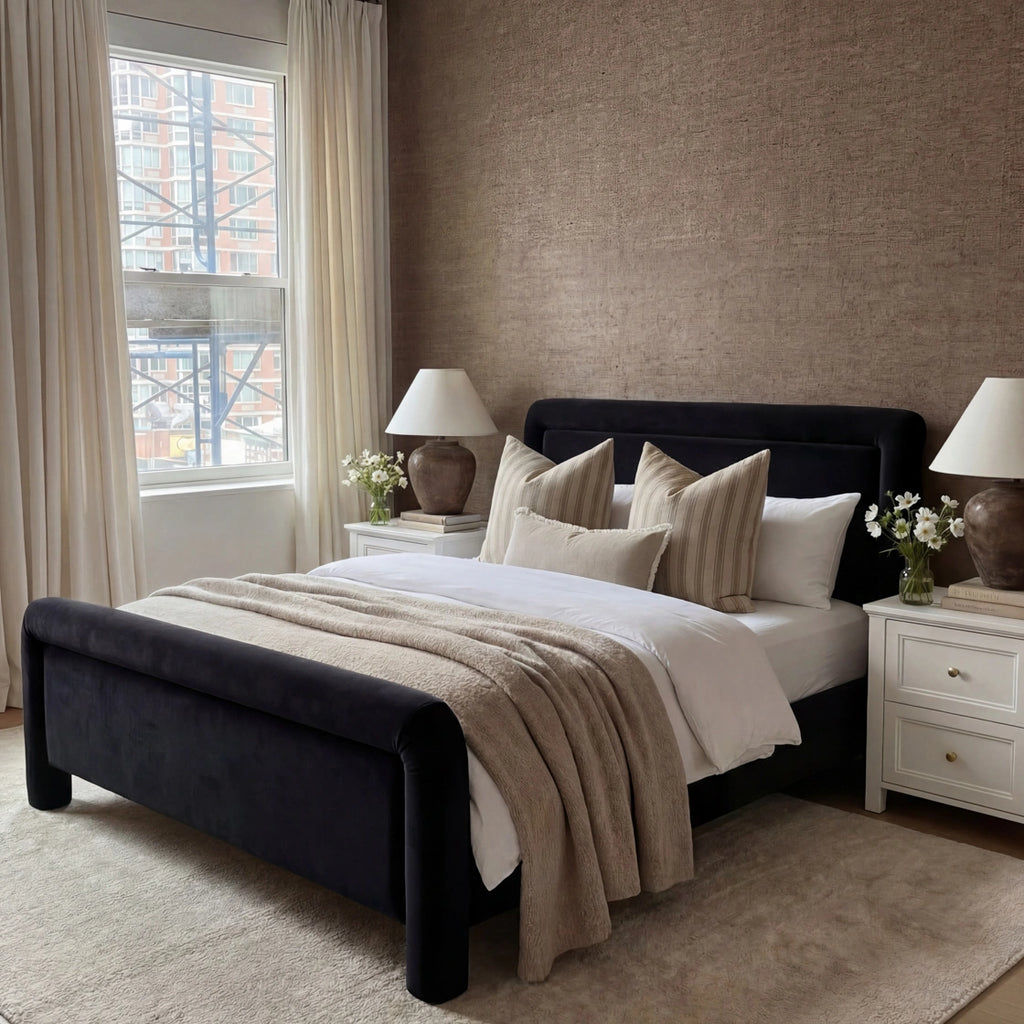 Leonnie Black King Size Bed (3 Packs)